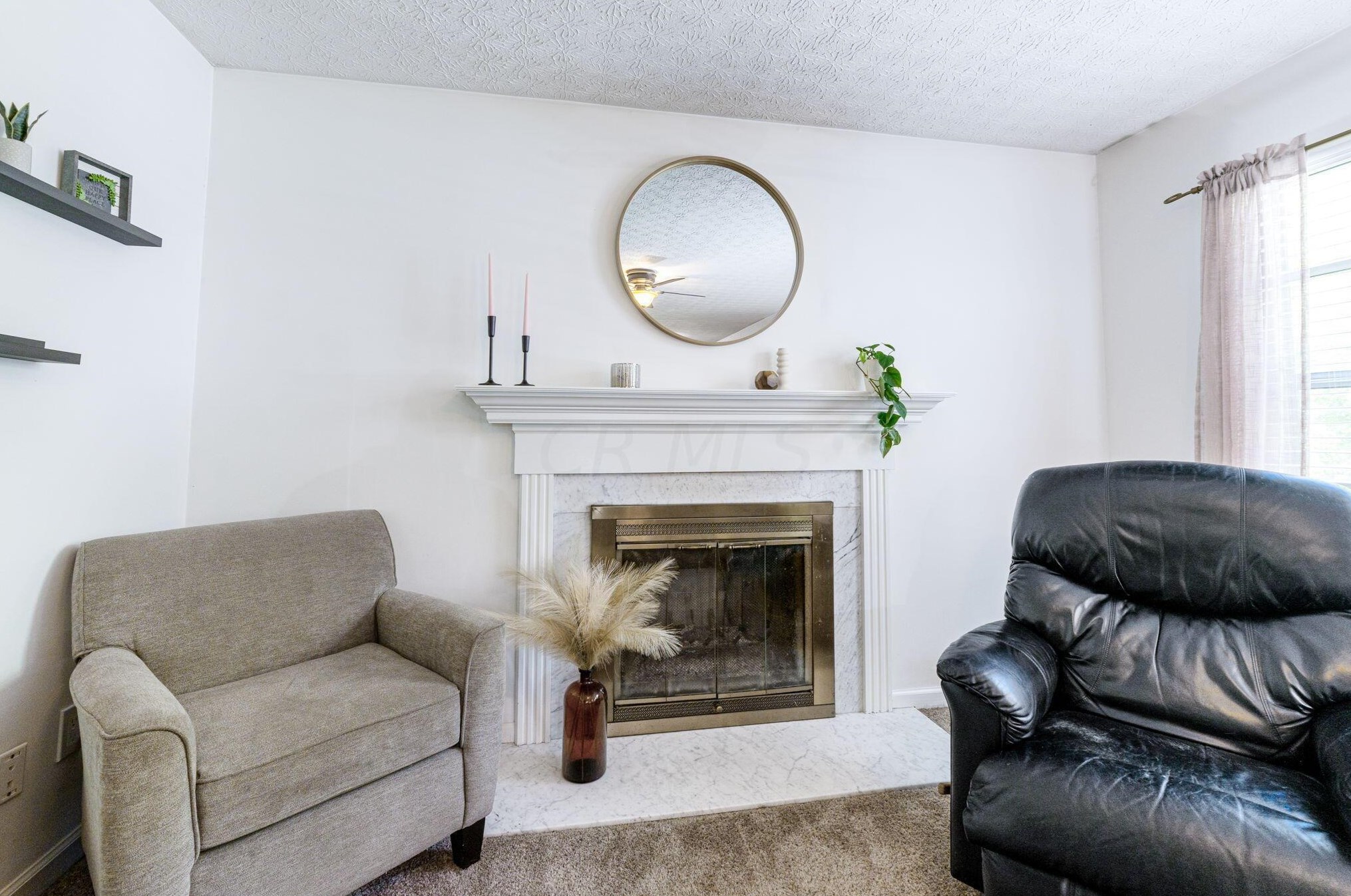 6232 Pinefield Dr, Hilliard OH  43026-7705 exterior