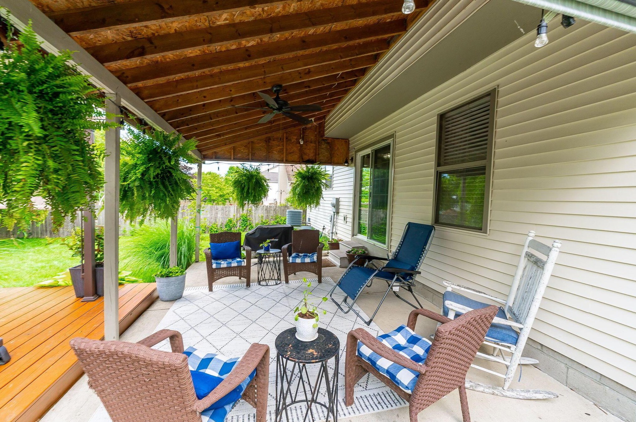 6232 Pinefield Dr, Hilliard OH  43026-7705 exterior