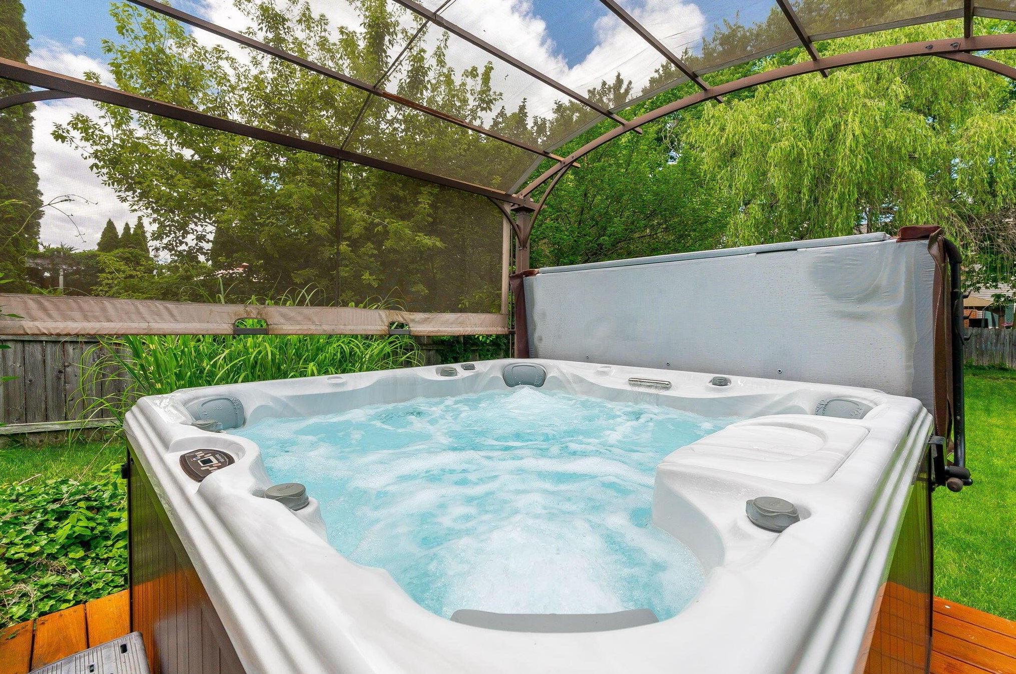 6232 Pinefield Dr, Hilliard OH  43026-7705 exterior