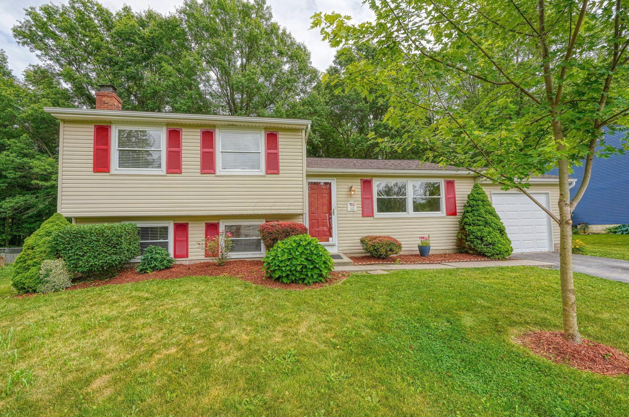 372 Sycamore Dr, Pickerington OH  43147-1399 exterior