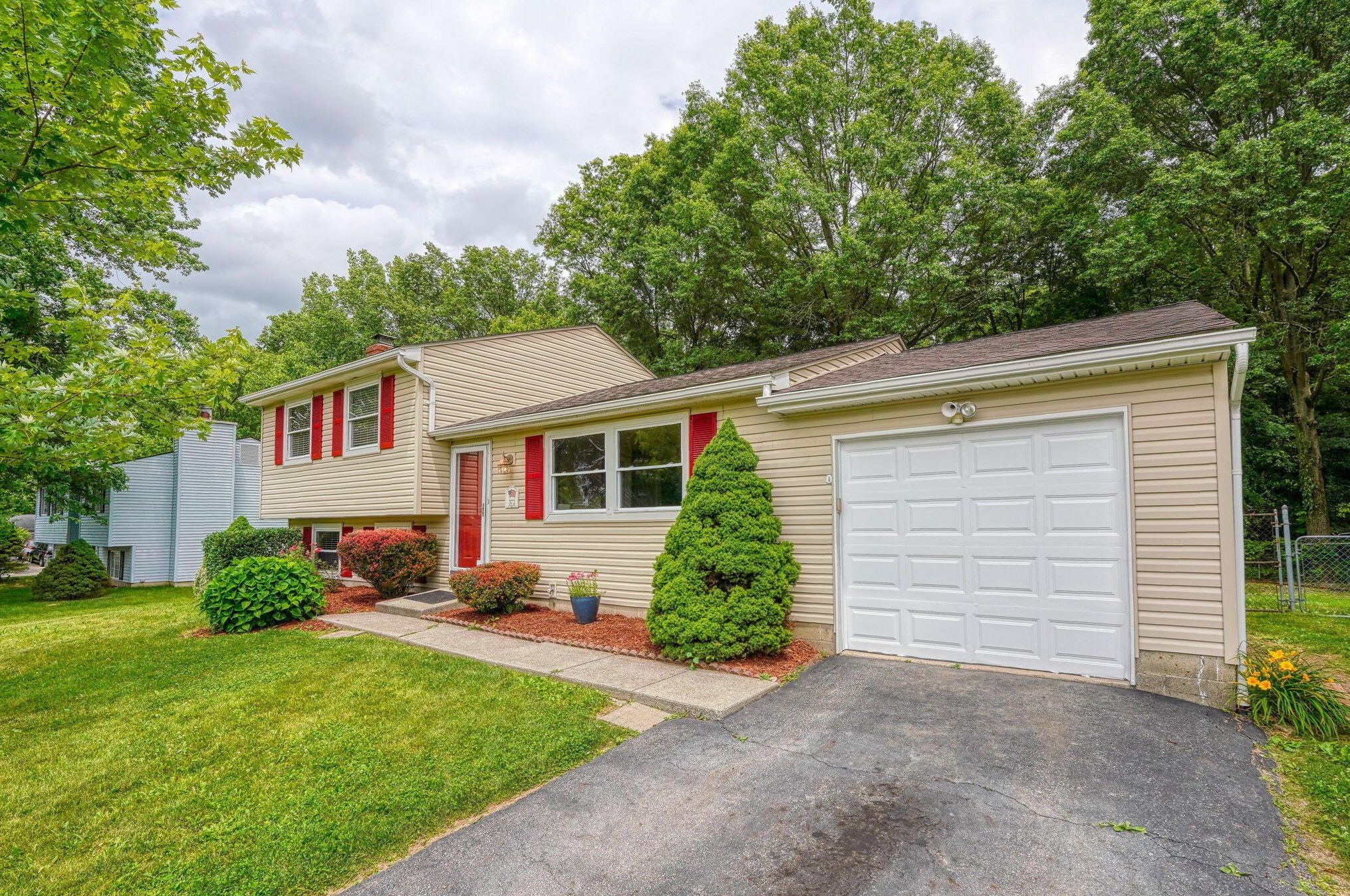 372 Sycamore Dr, Pickerington OH  43147-1399 exterior