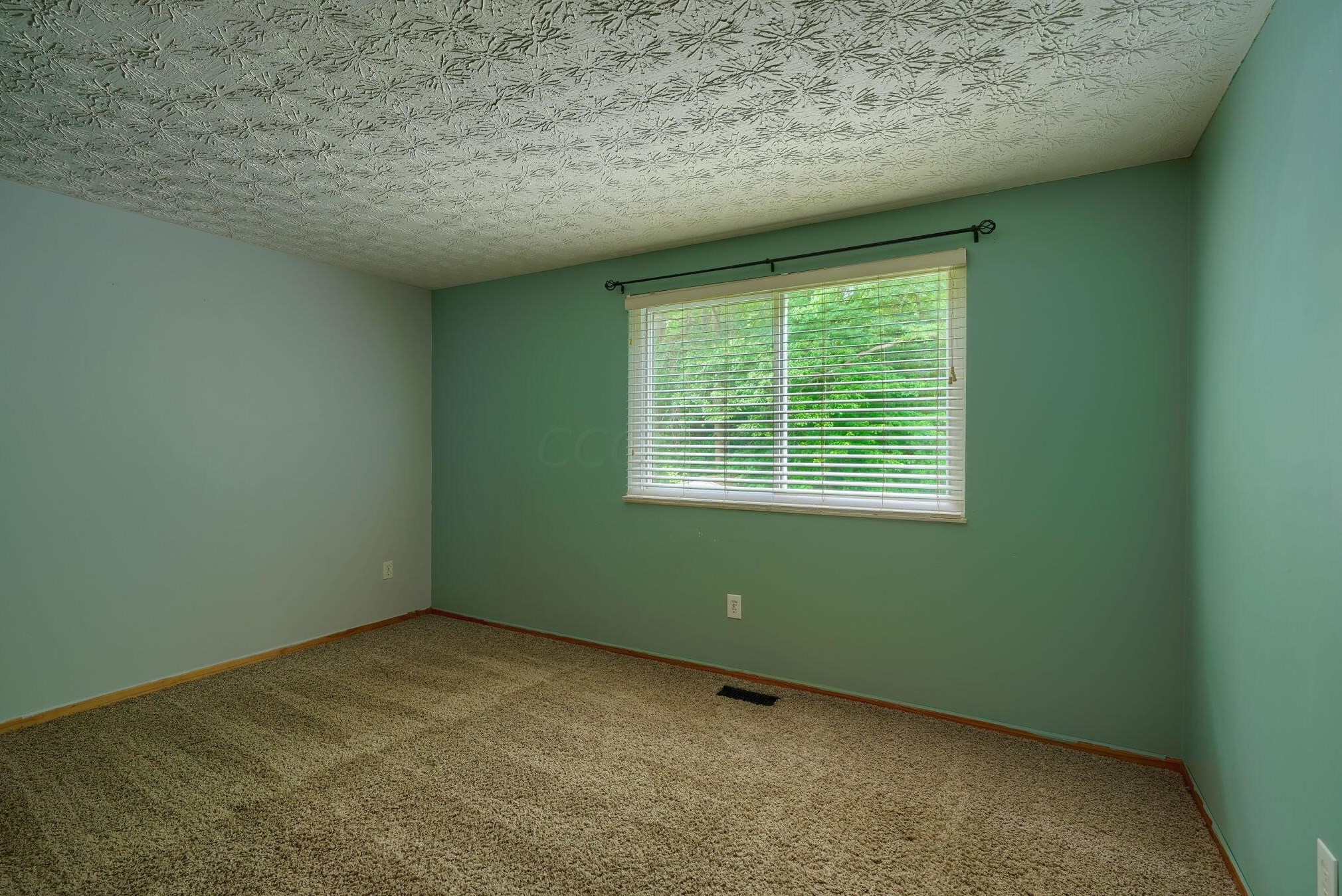372 Sycamore Dr, Pickerington OH  43147-1399 exterior