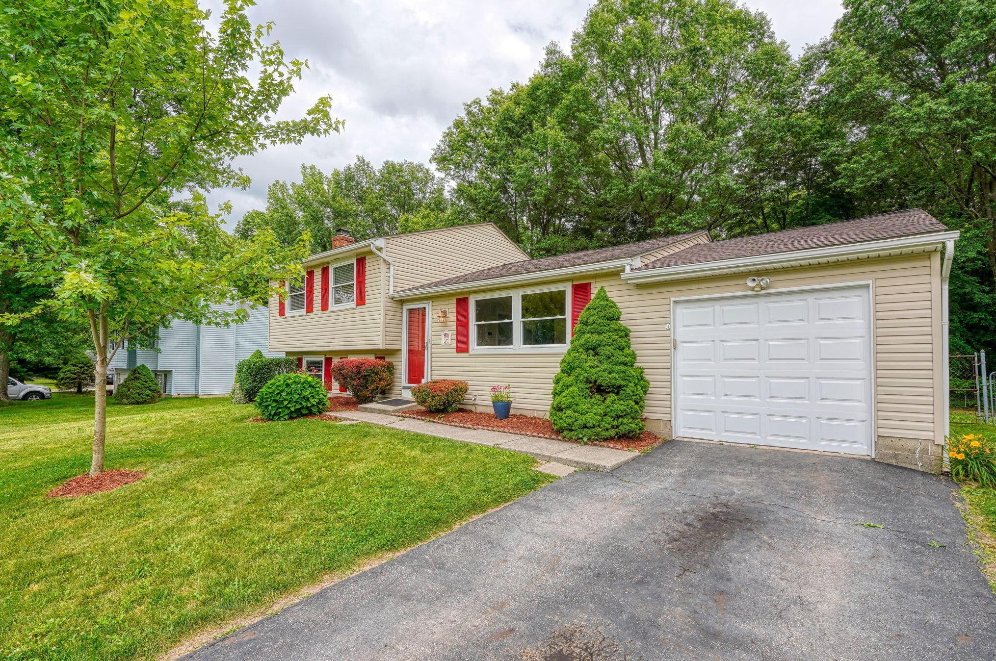 372 Sycamore Dr, Pickerington OH  43147-1399 exterior