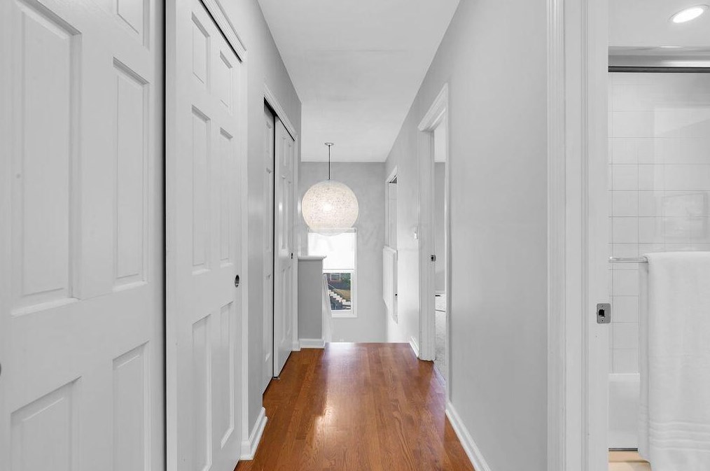 295 1st Ave, Columbus OH 43201-3389 exterior