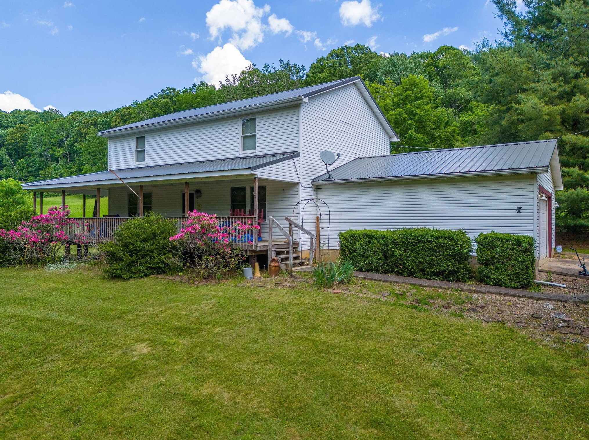 14120 Union Rd, Laurelville, OH 43135-9011