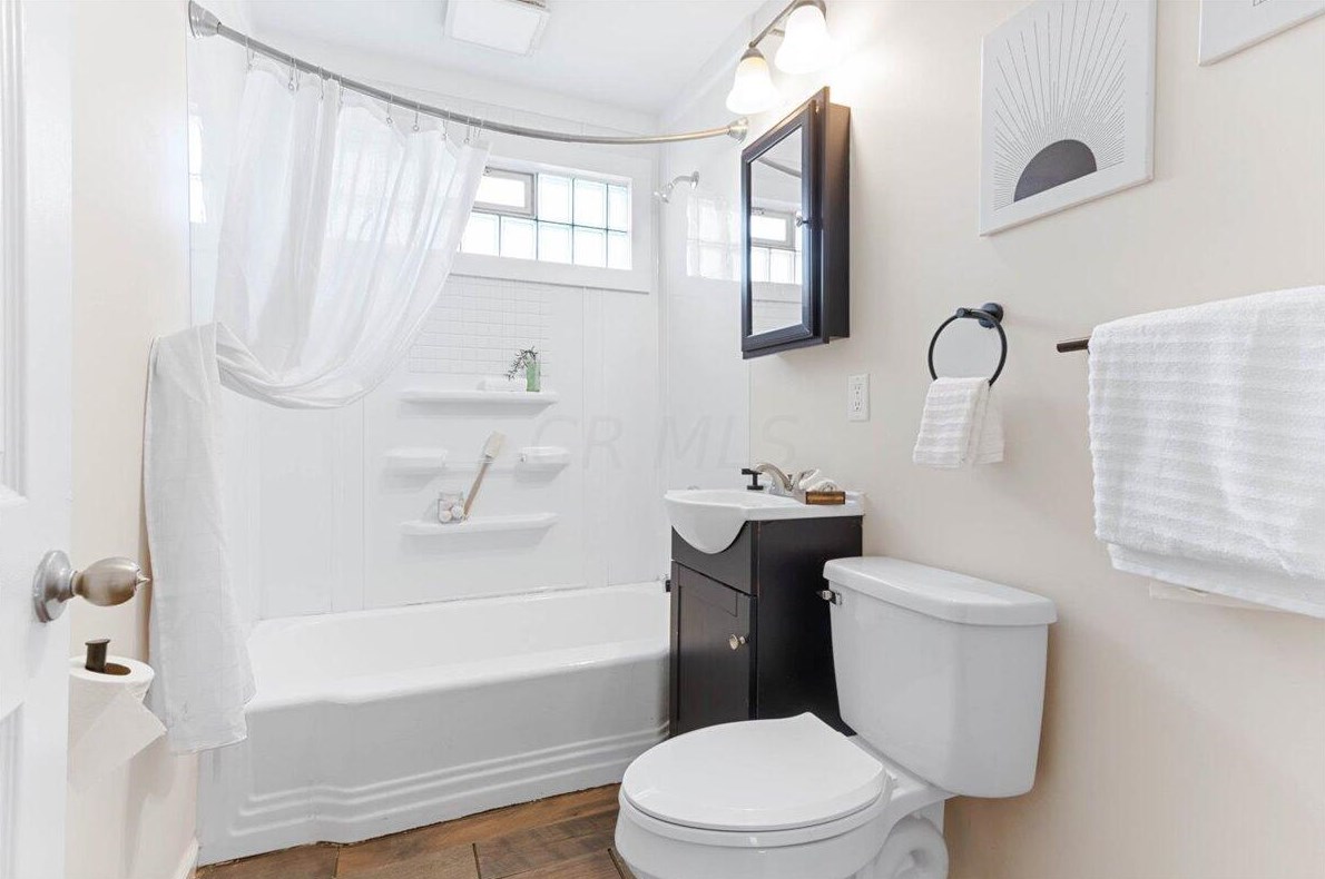 1308 15th Ave, Columbus OH 43211-2847 exterior