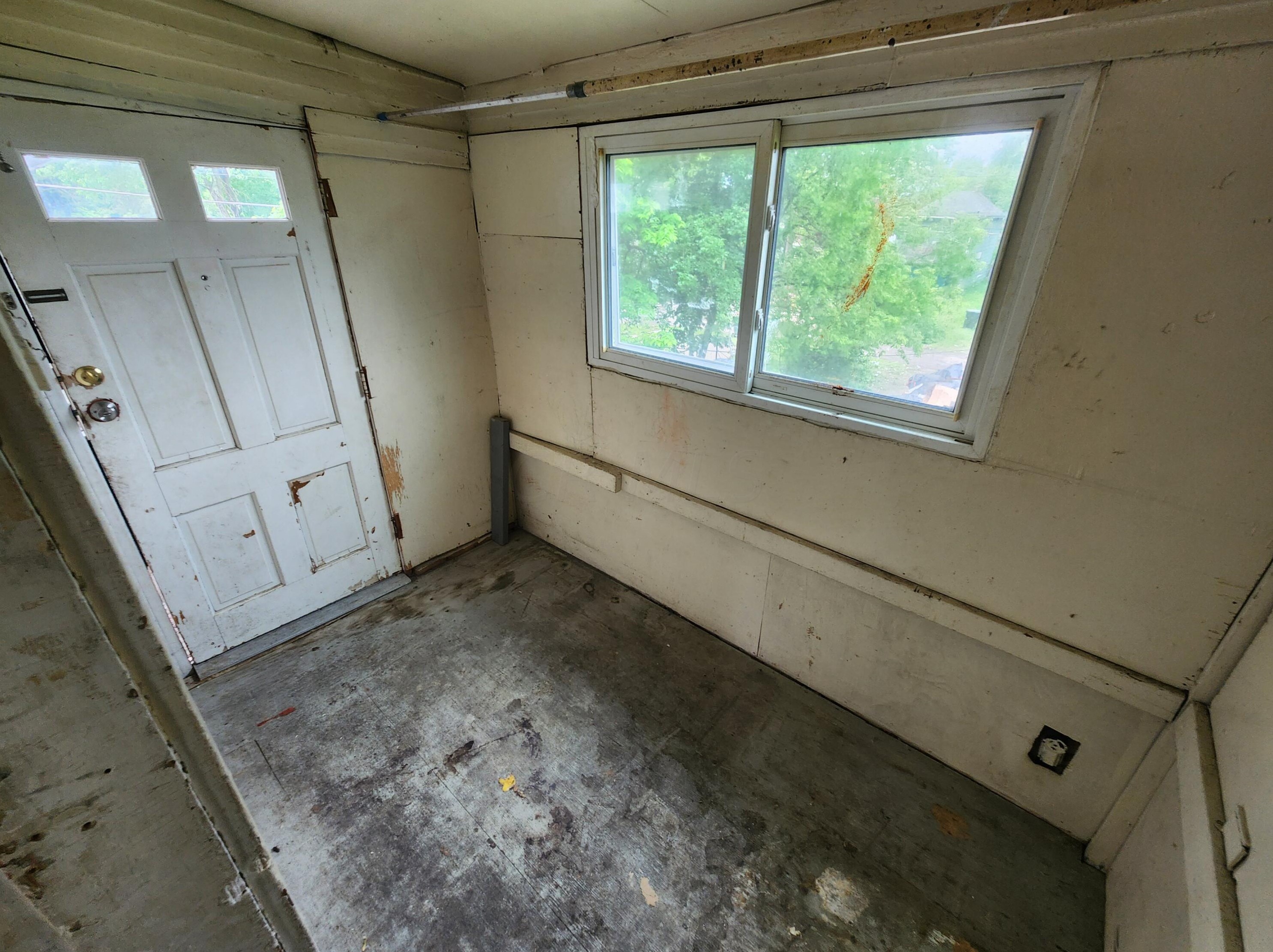 247 Midland Ave, Columbus OH  43223-1023 exterior
