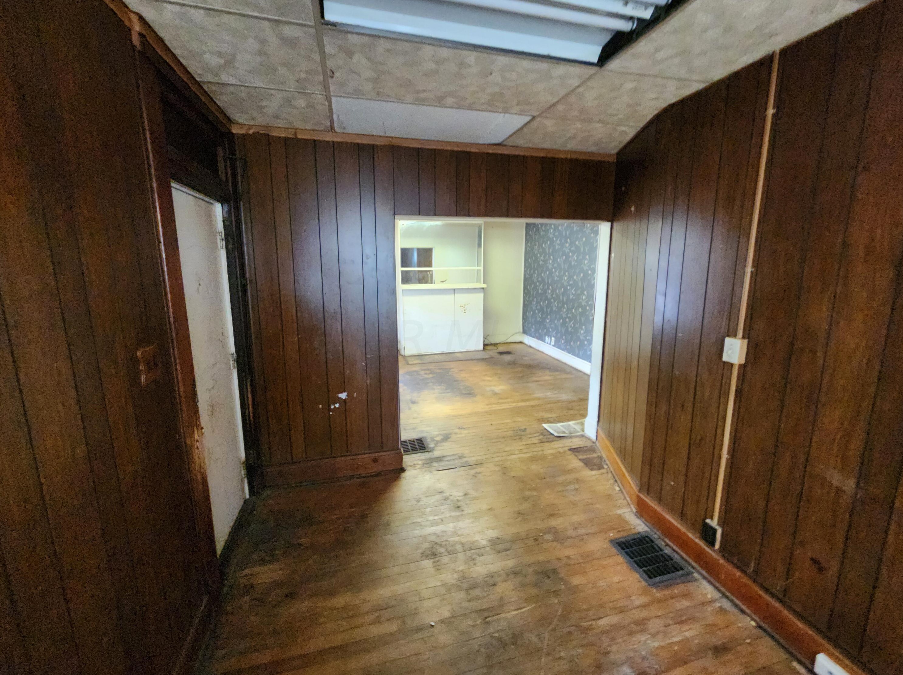 247 Midland Ave, Columbus, OH 43223-1023