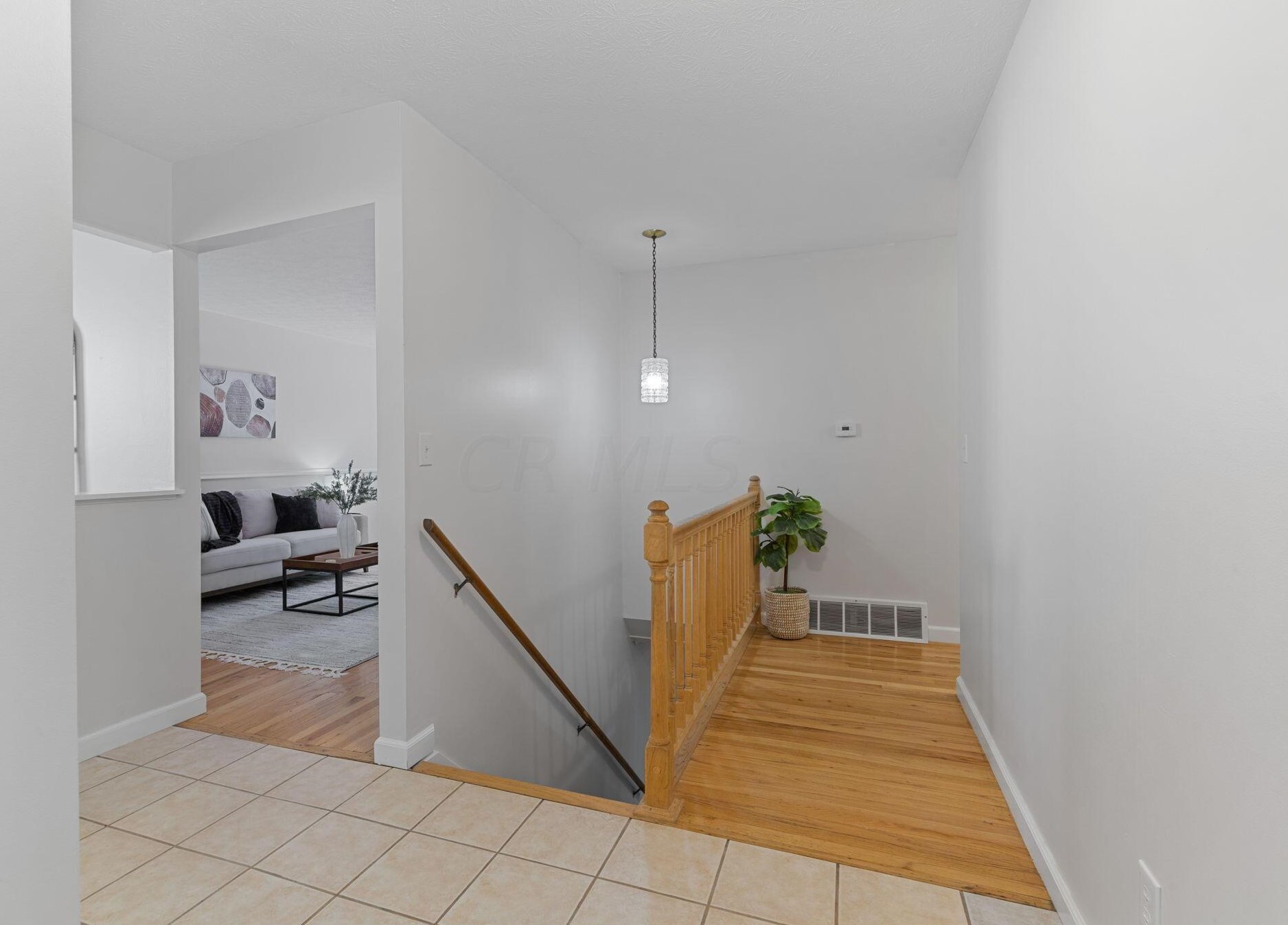 76 Vine St, Pataskala OH  43062-8377 exterior