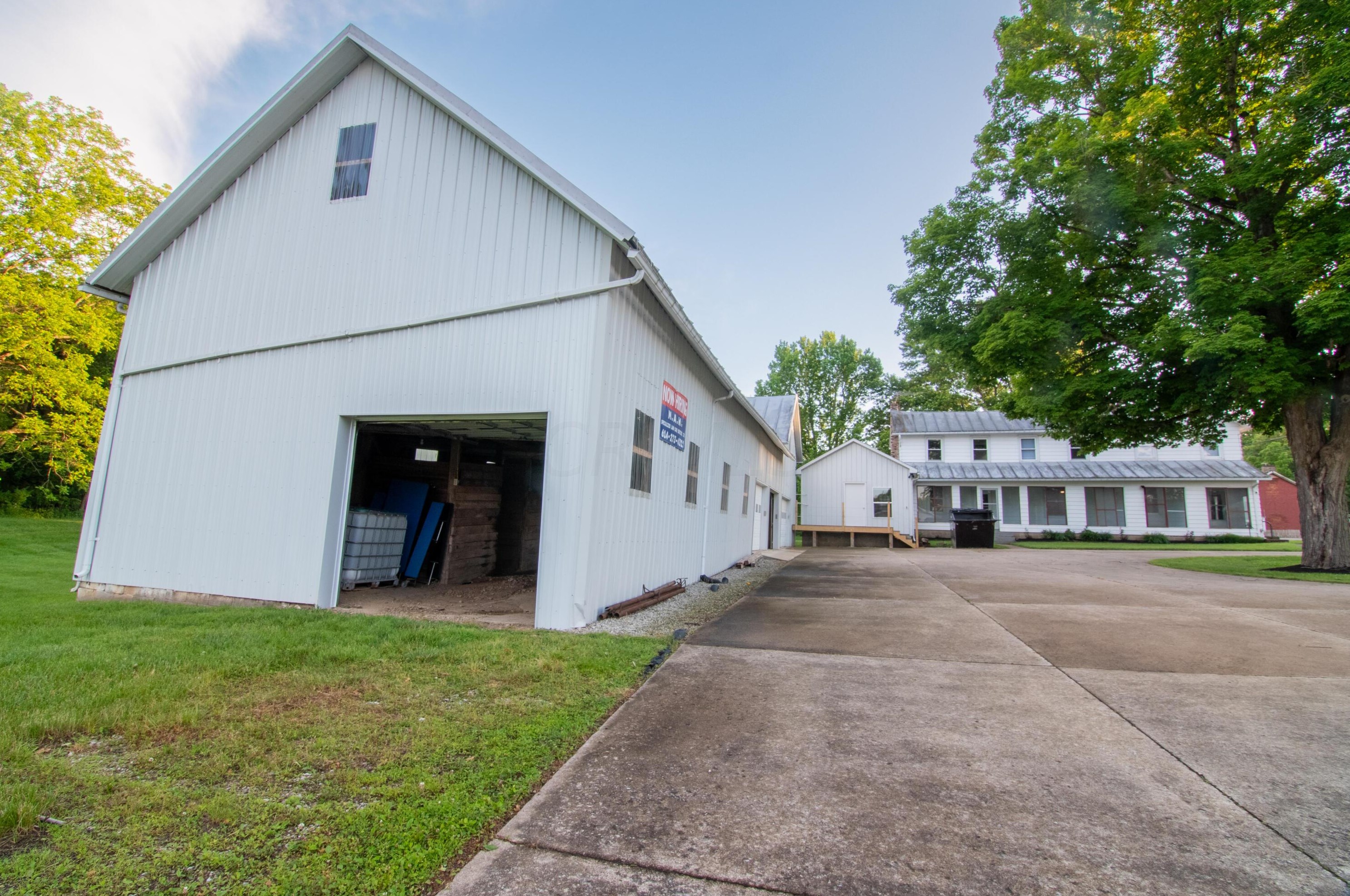 7106 Columbus Rd, Mount Vernon OH  43050-4040 exterior