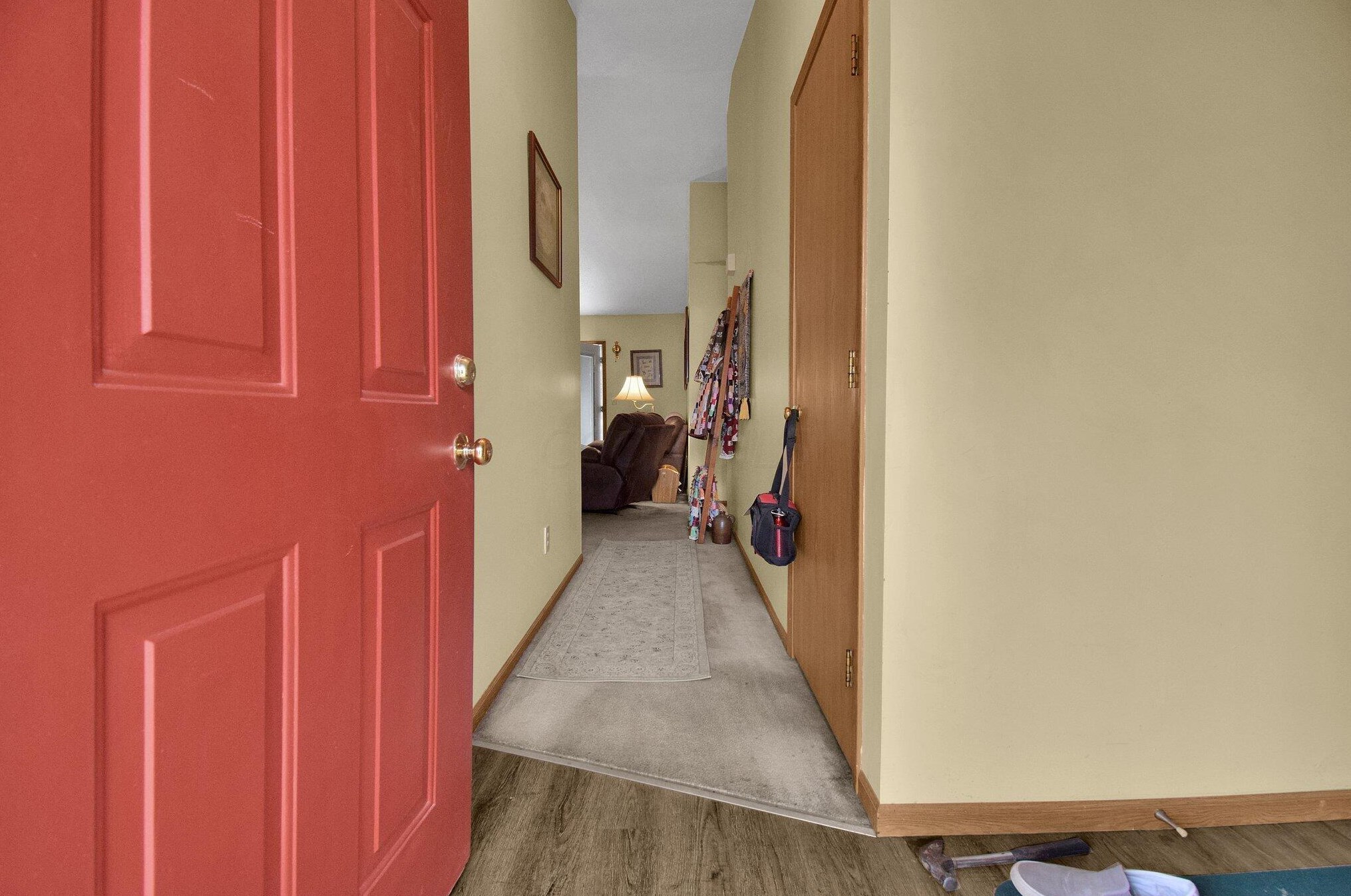 1101 Esther Dr, Columbus OH  43207-4277 exterior