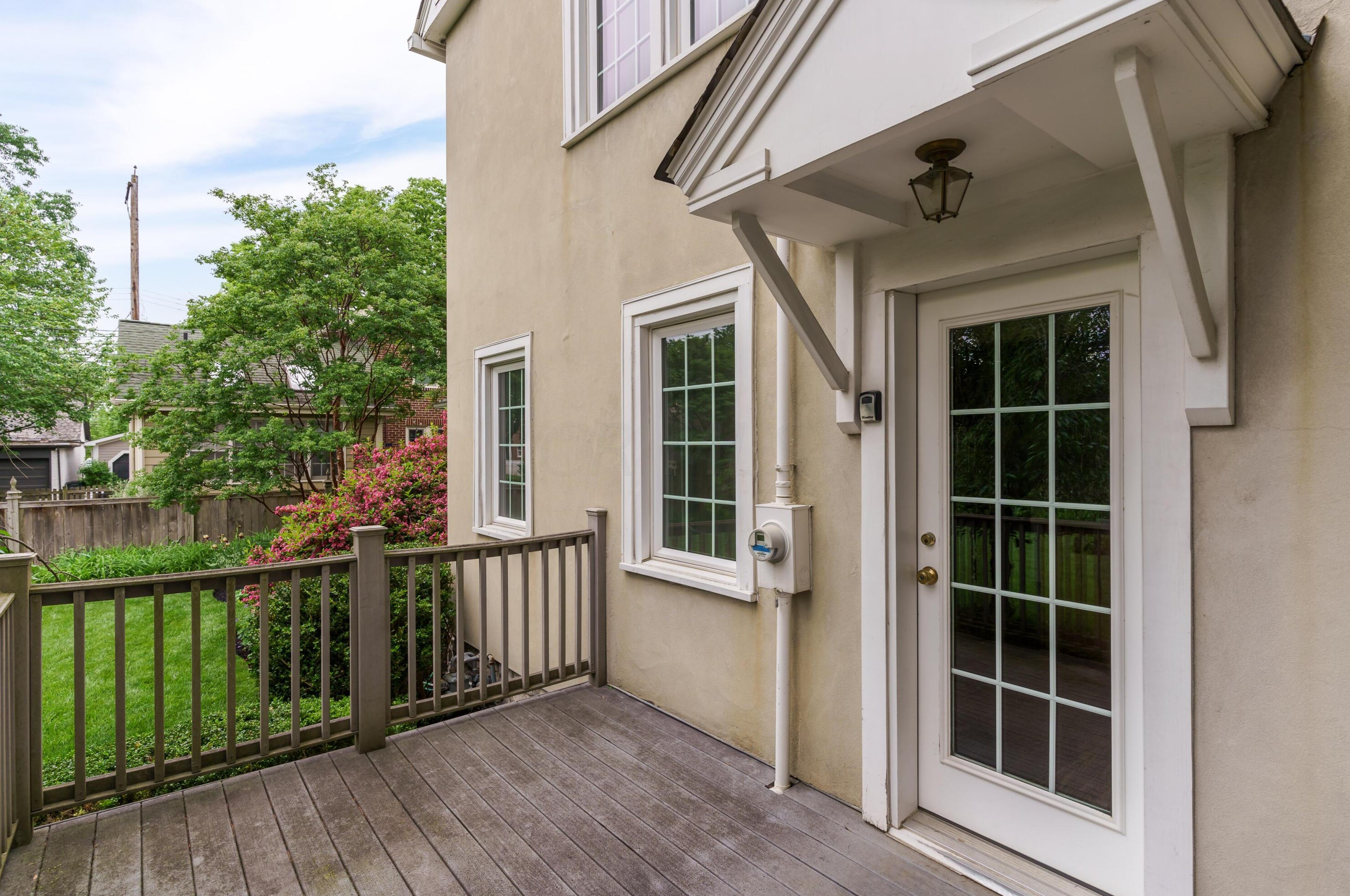 2347 Bexley Park Rd, Columbus OH 43209-2231 exterior