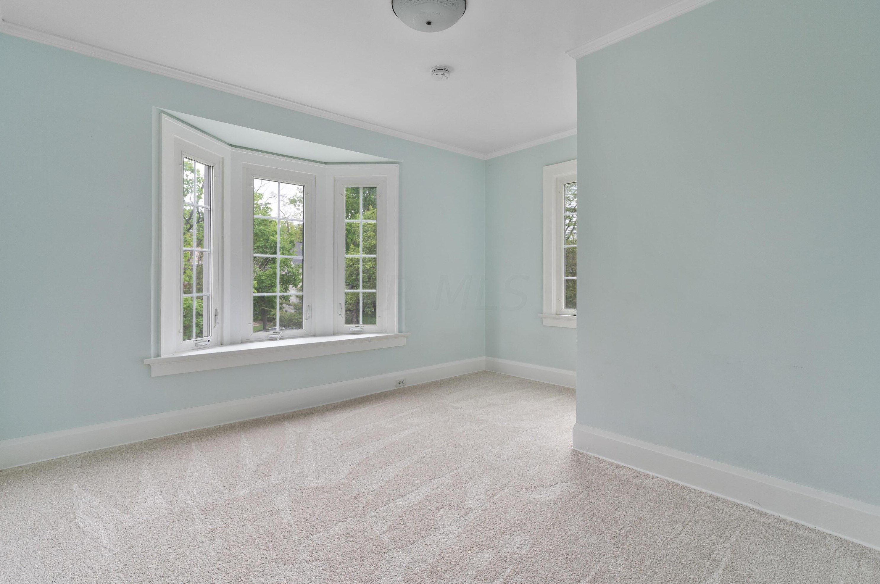 2347 Bexley Park Rd, Columbus OH 43209-2231 exterior