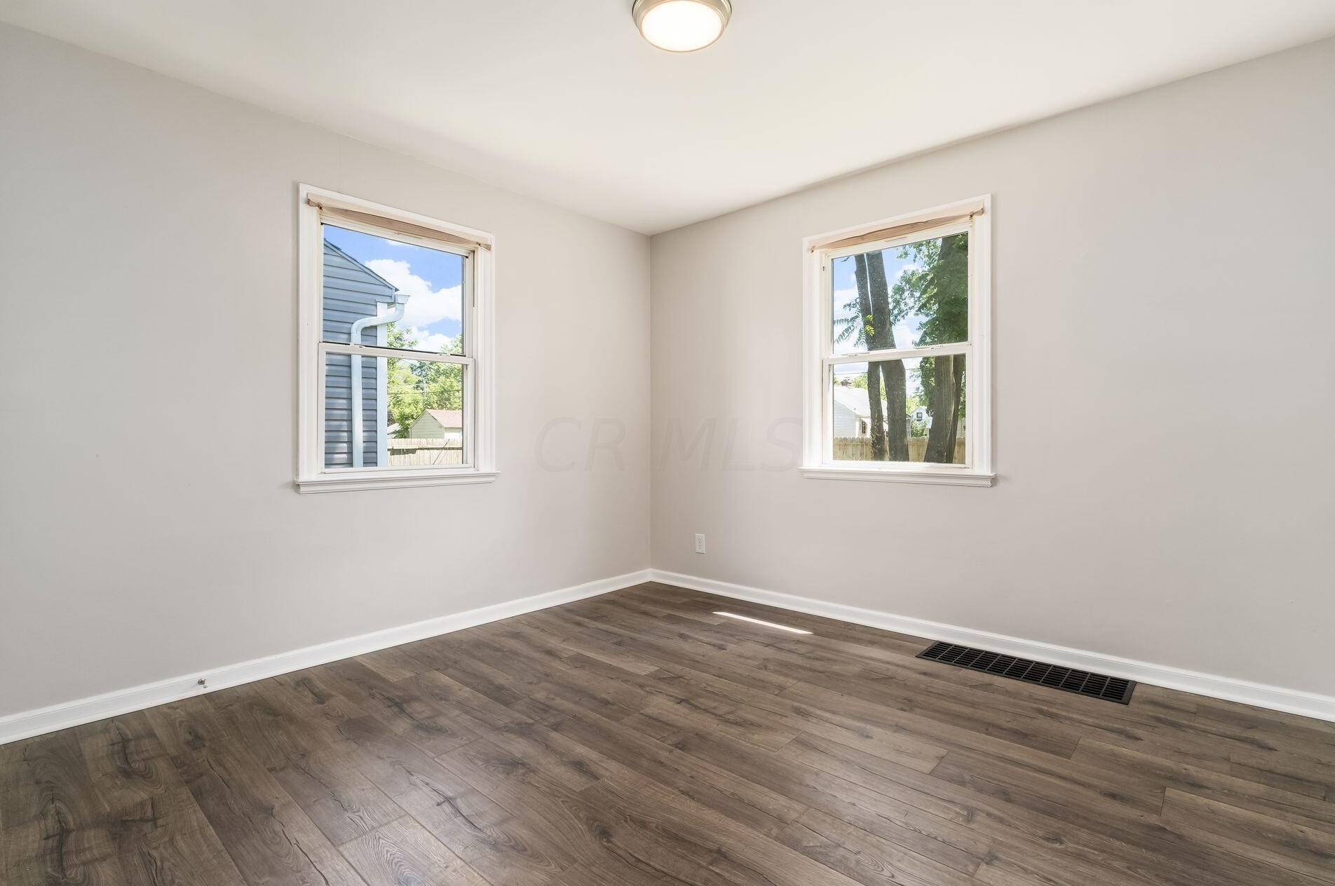 1029 20 Ave, Columbus OH 43211-2403 exterior