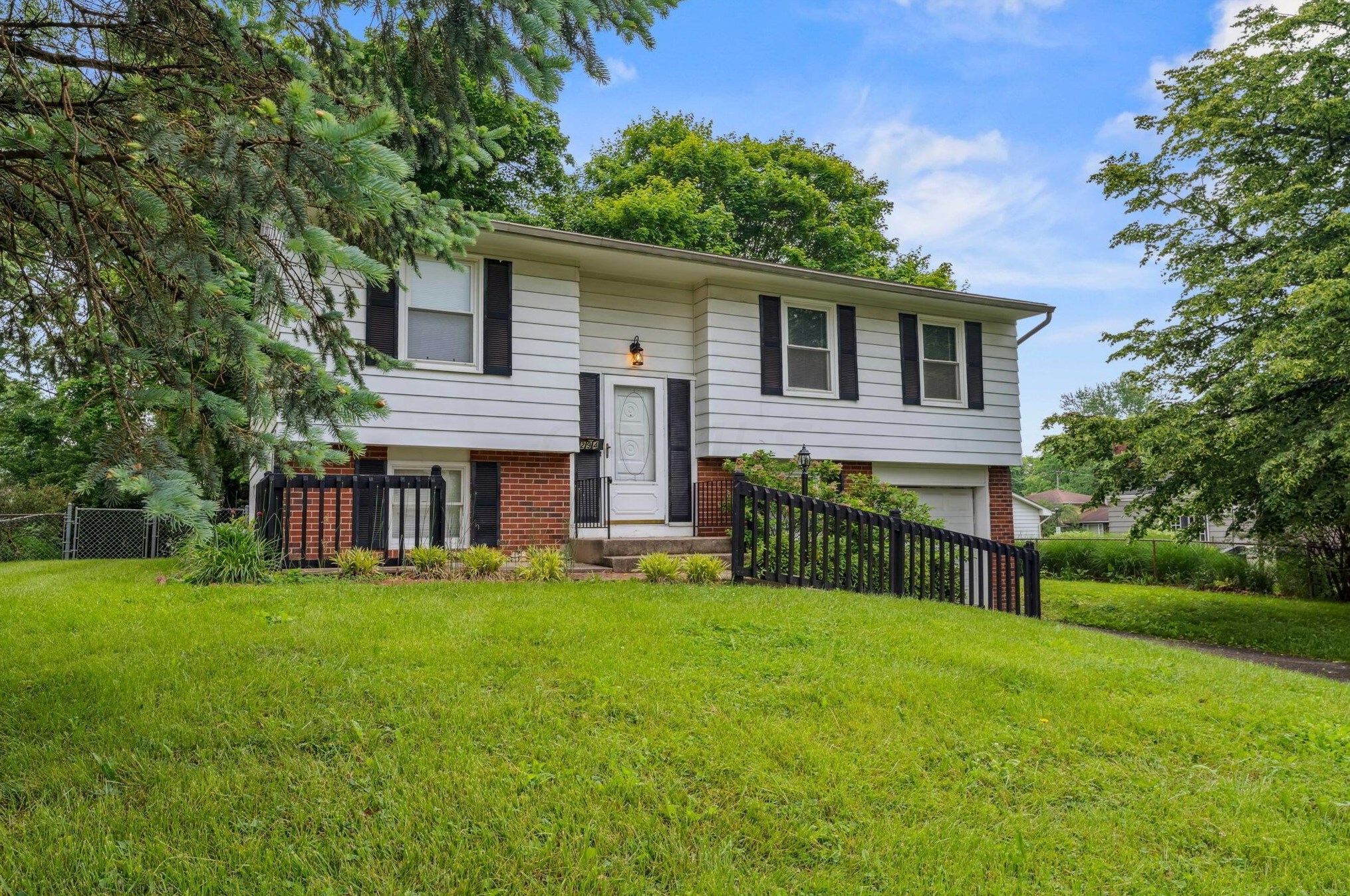 294 Fairdale Ave, Westerville, OH 43081