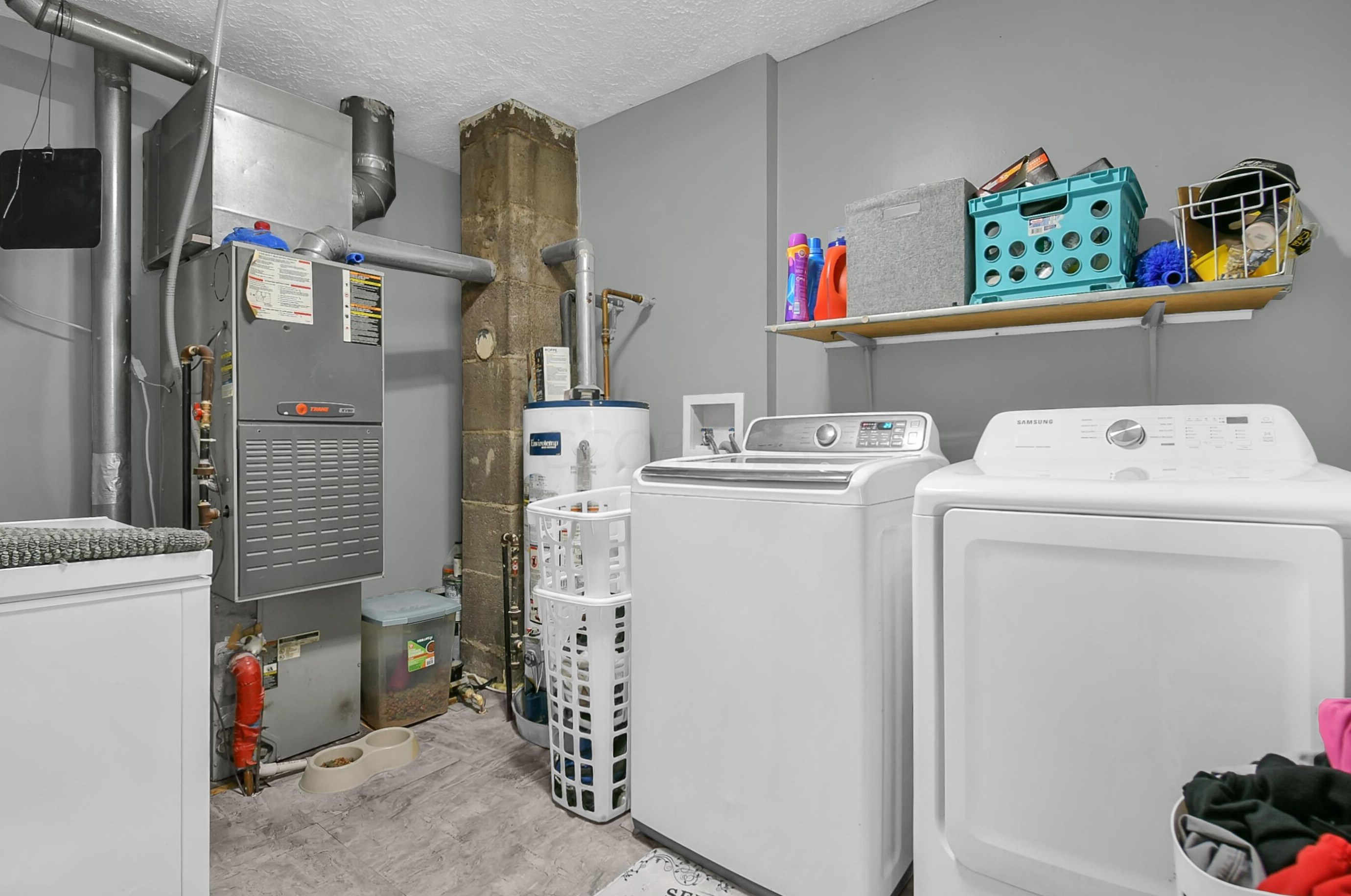 1033 Harrisburg Pike, Columbus OH 43223-2851 exterior