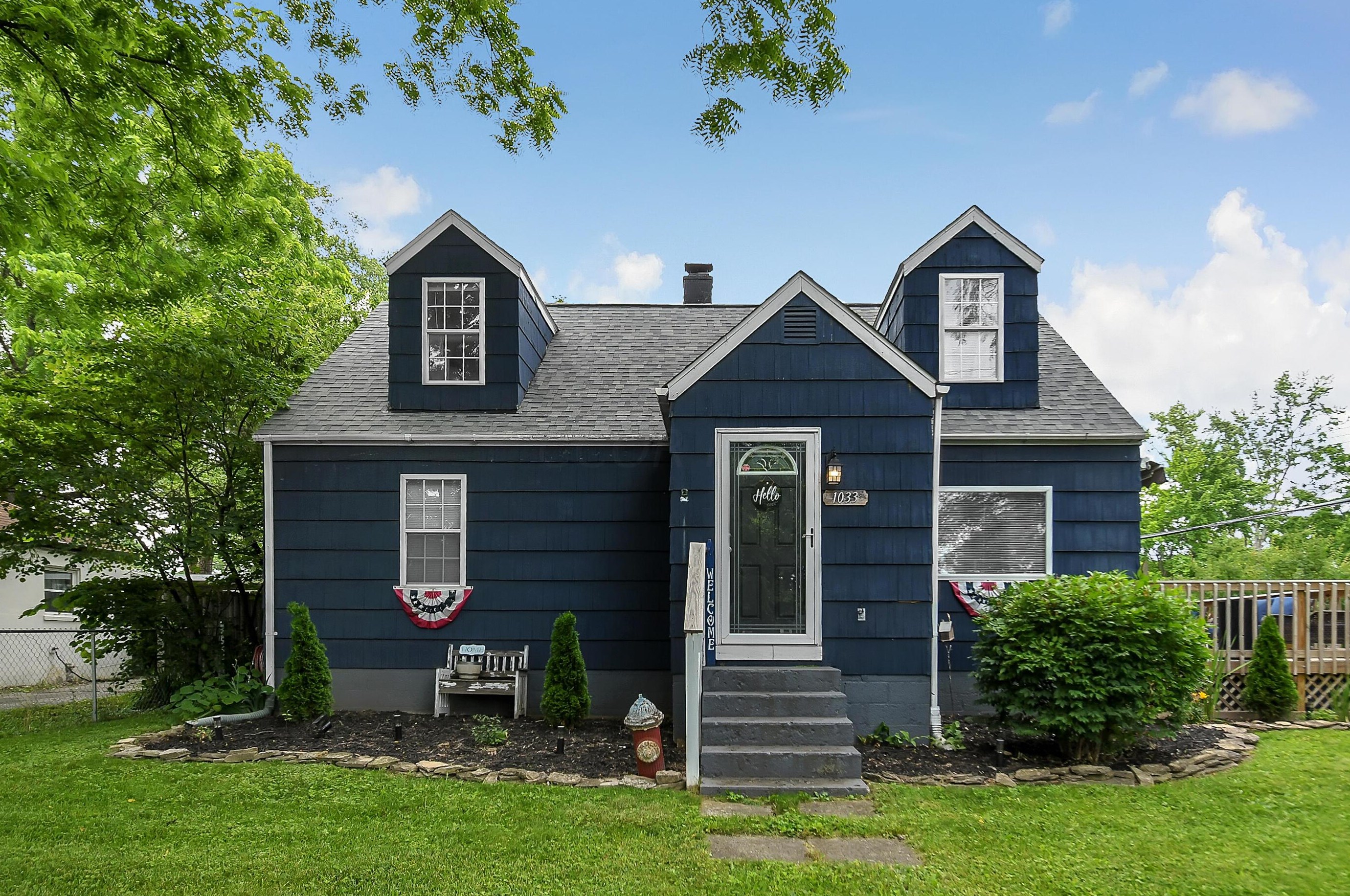1033 Harrisburg Pike, Columbus, OH 43223-2851
