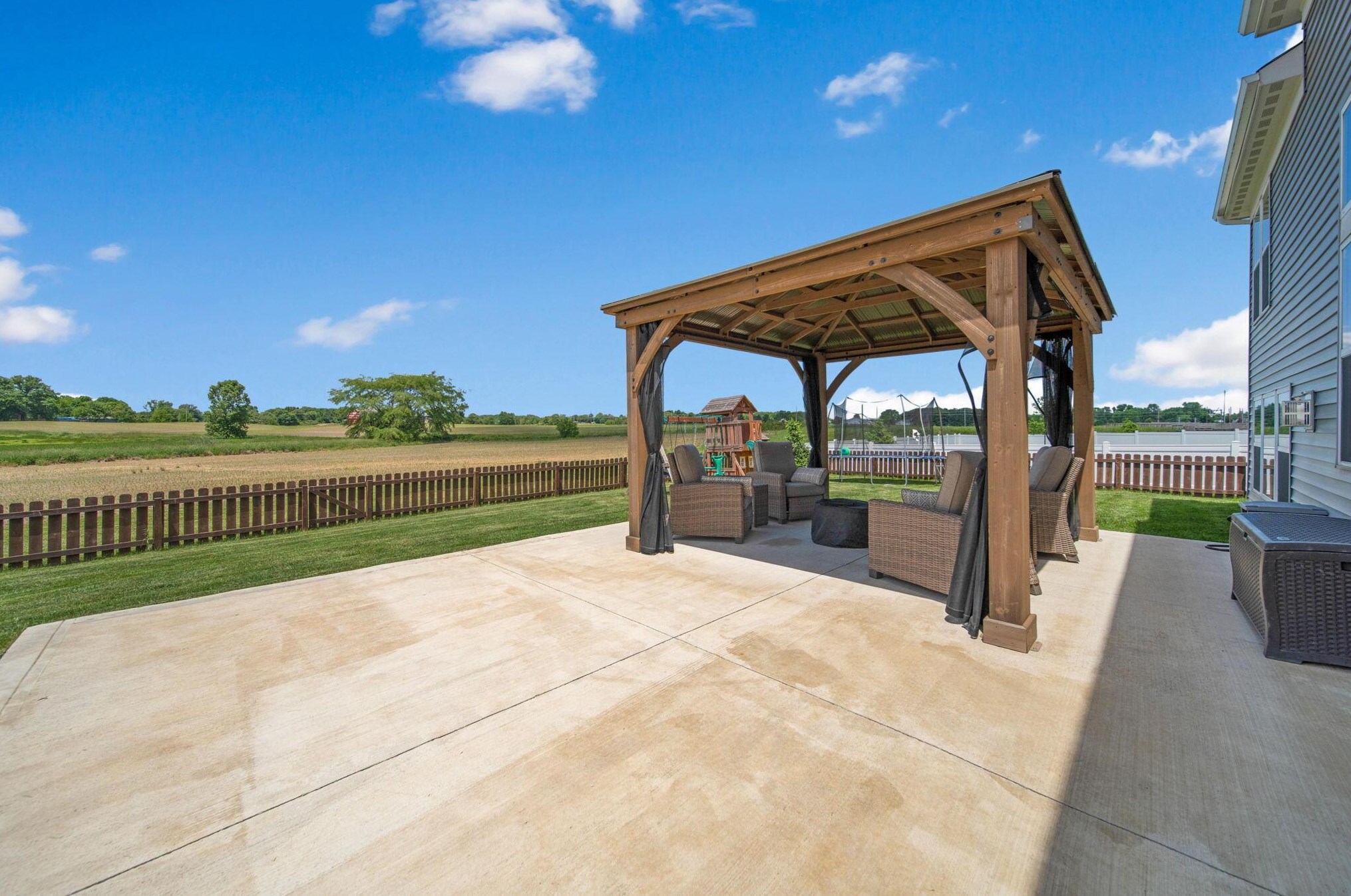 184 Thrush Cir, Pickerington OH  43147-7796 exterior