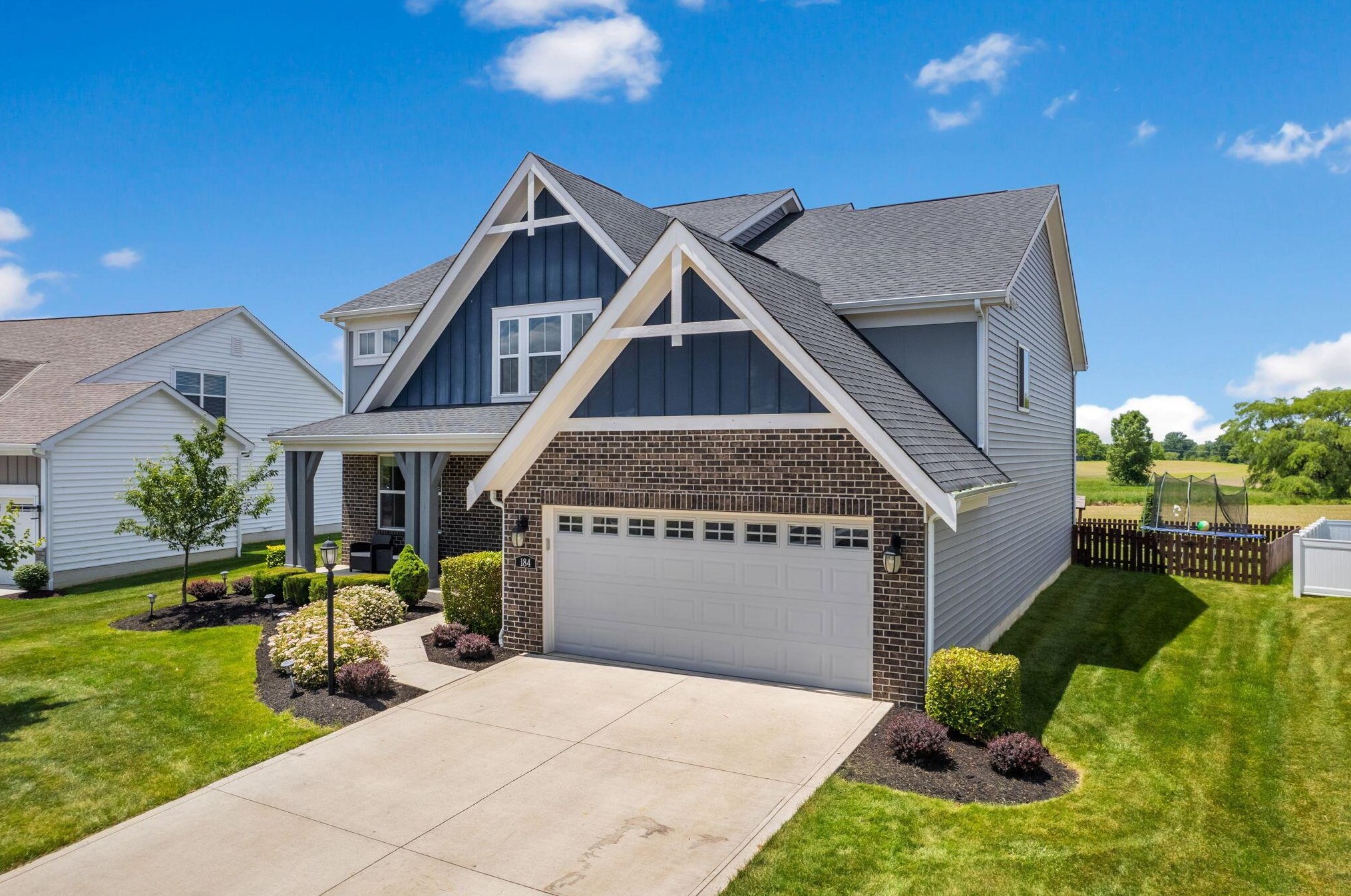184 Thrush Cir, Pickerington, OH 43147-7796