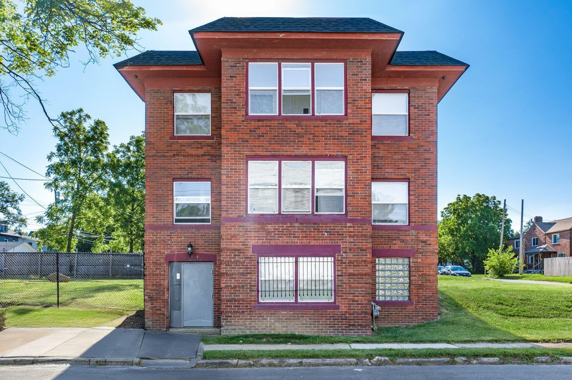 1106 Oakwood Ave, Columbus OH  43206-3114 exterior