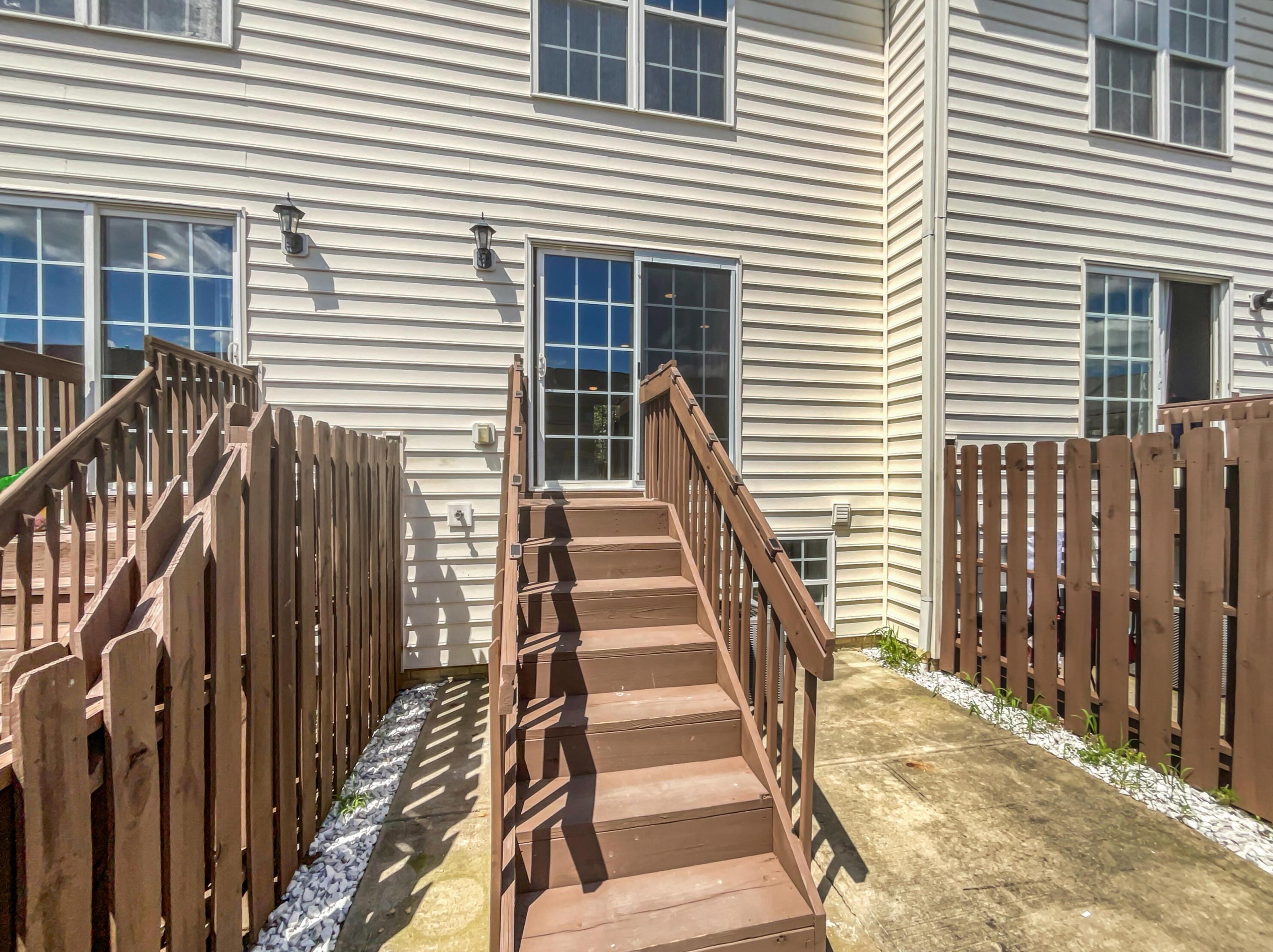 6327 Royal Tern Xing, Columbus OH  43230-6438 exterior