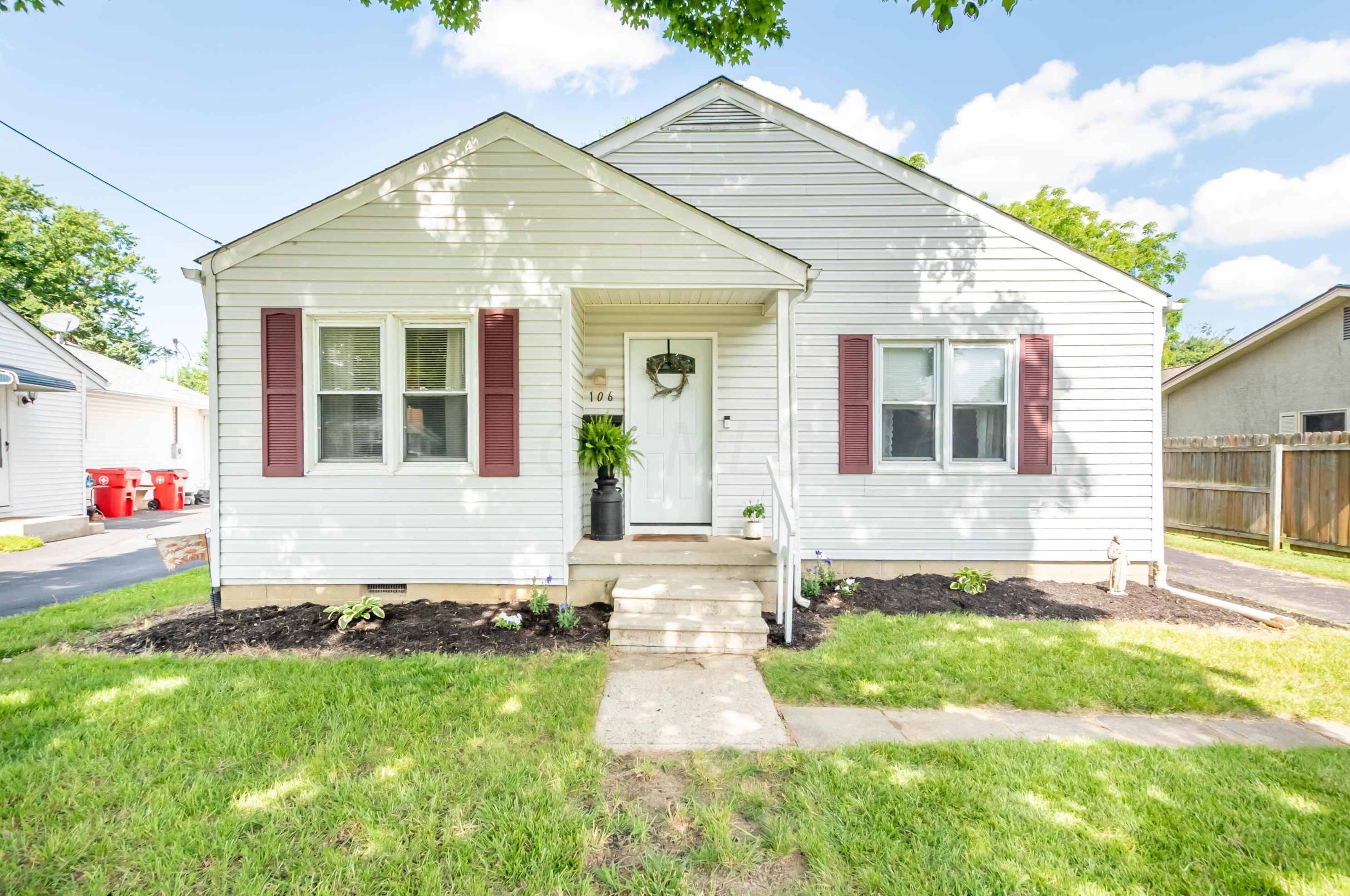 106 Chandler Ave, London, OH 43140-1104