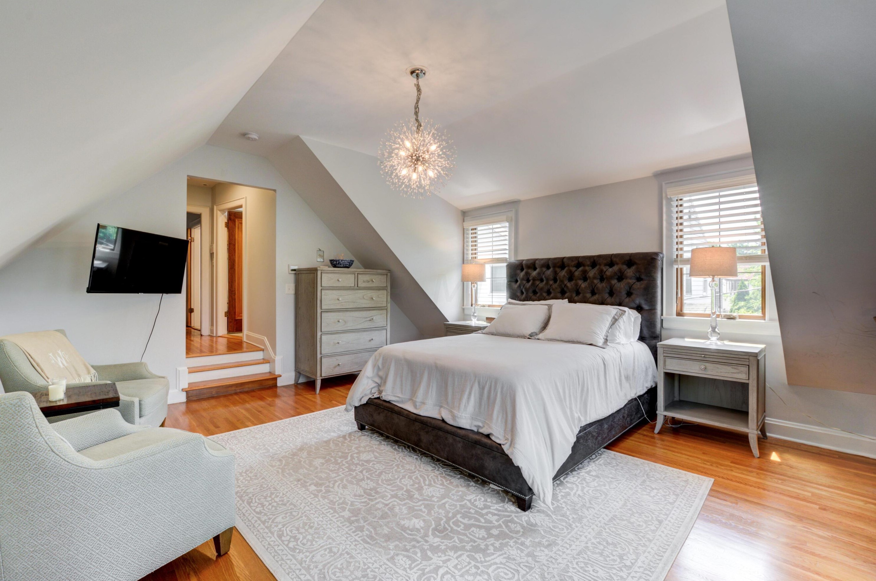 1826 Baldridge Rd, Columbus OH 43221-3811 exterior