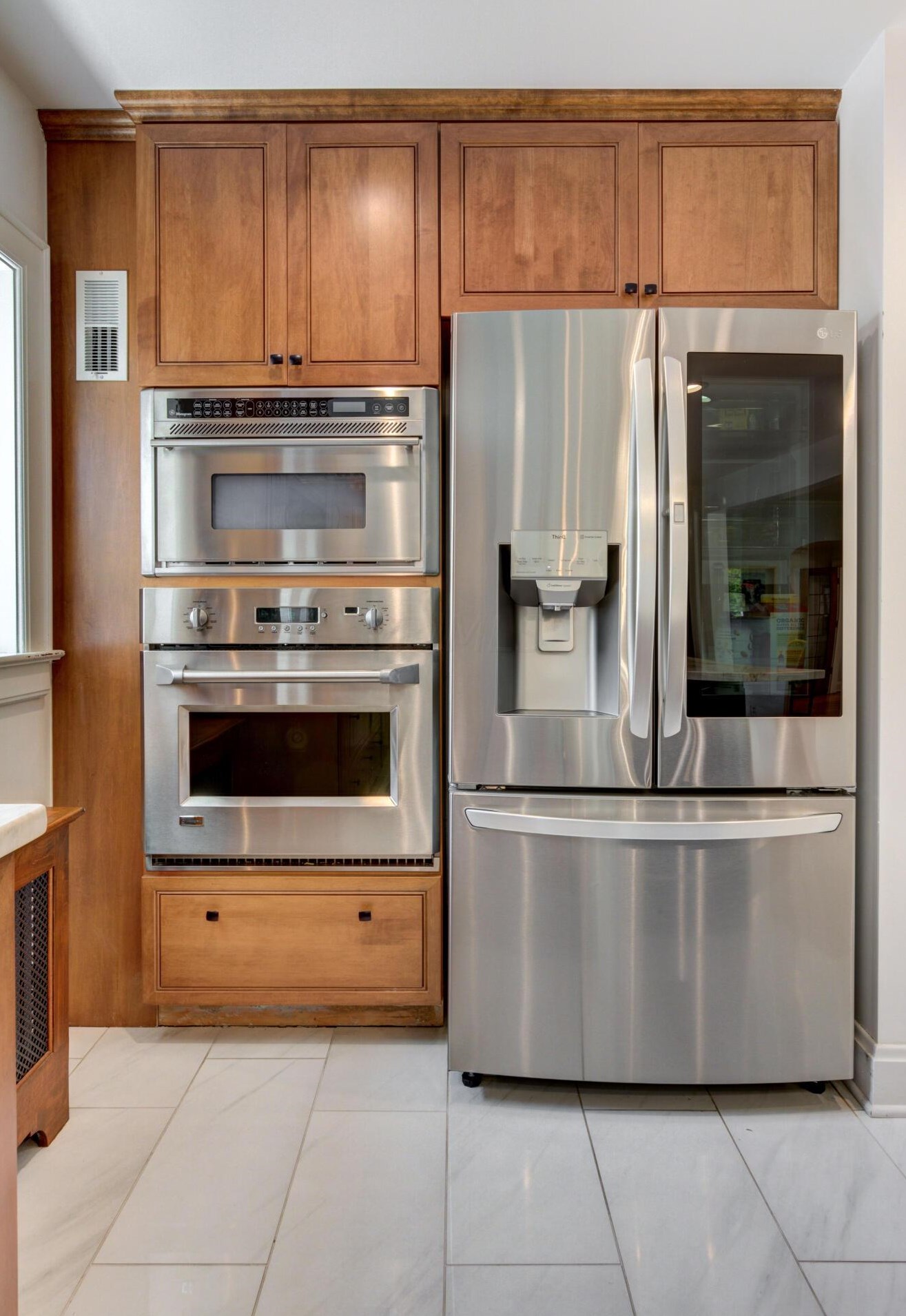 1826 Baldridge Rd, Columbus OH 43221-3811 exterior