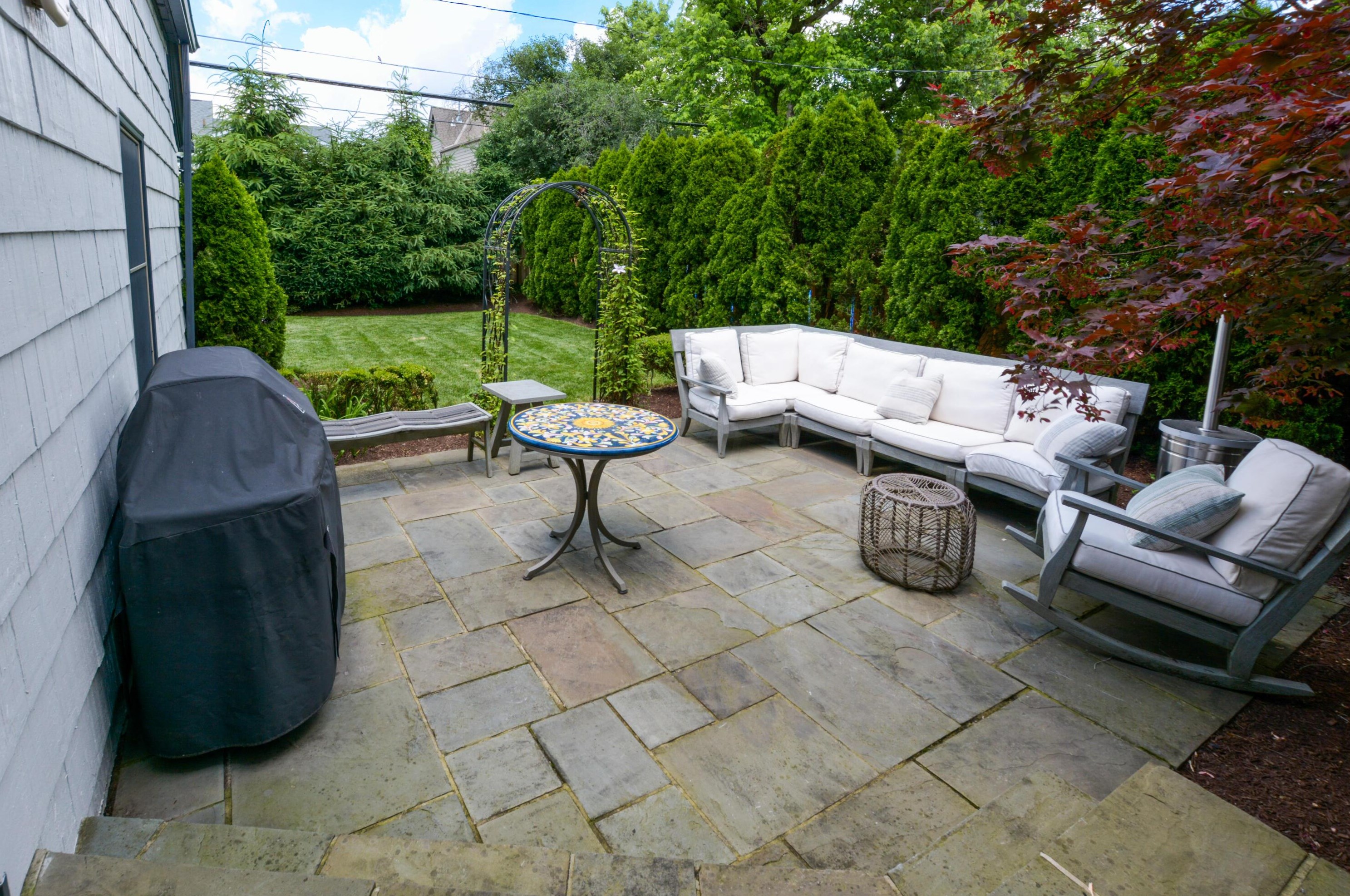 1826 Baldridge Rd, Columbus OH 43221-3811 exterior