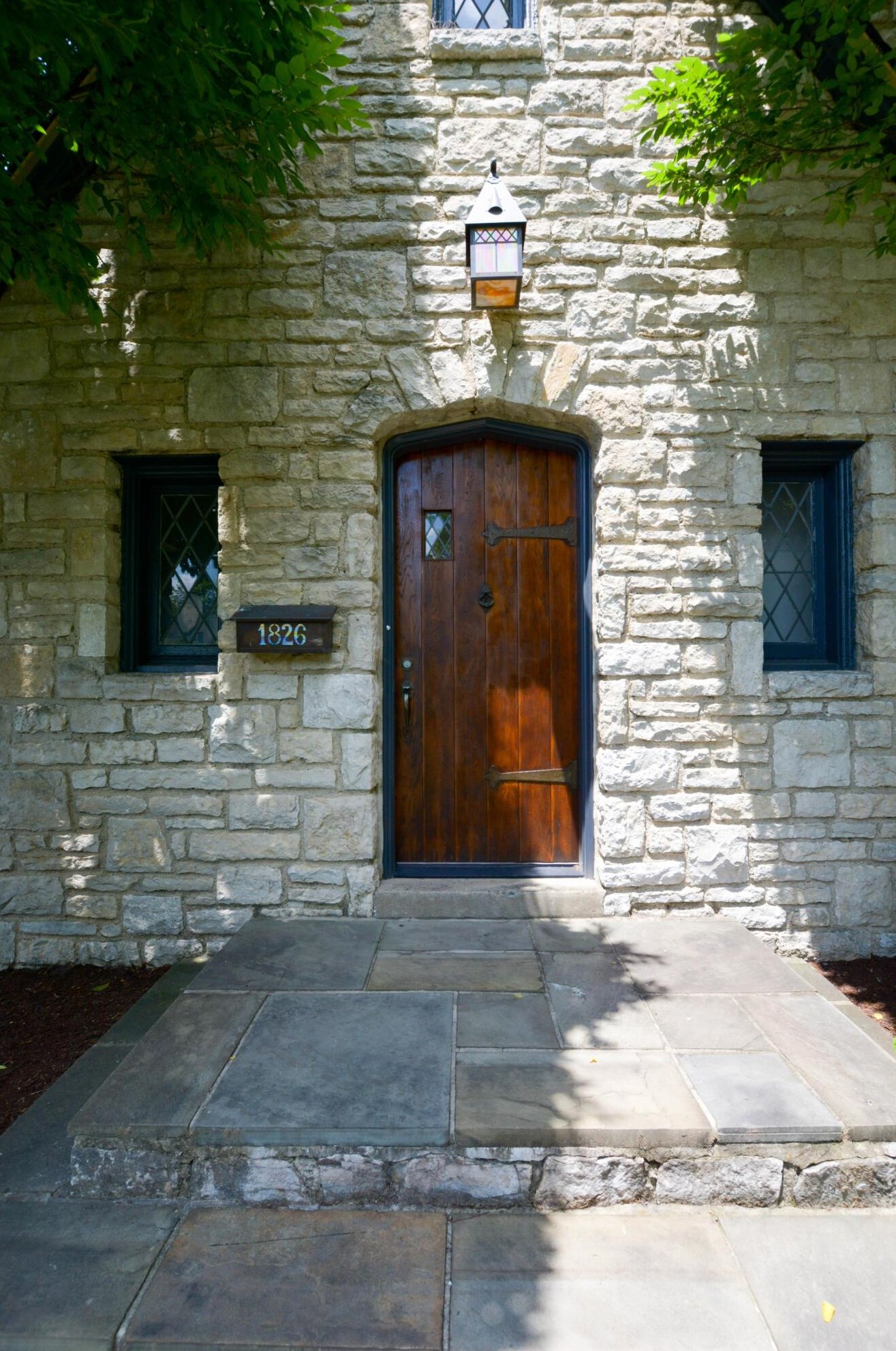 1826 Baldridge Rd, Columbus OH 43221-3811 exterior