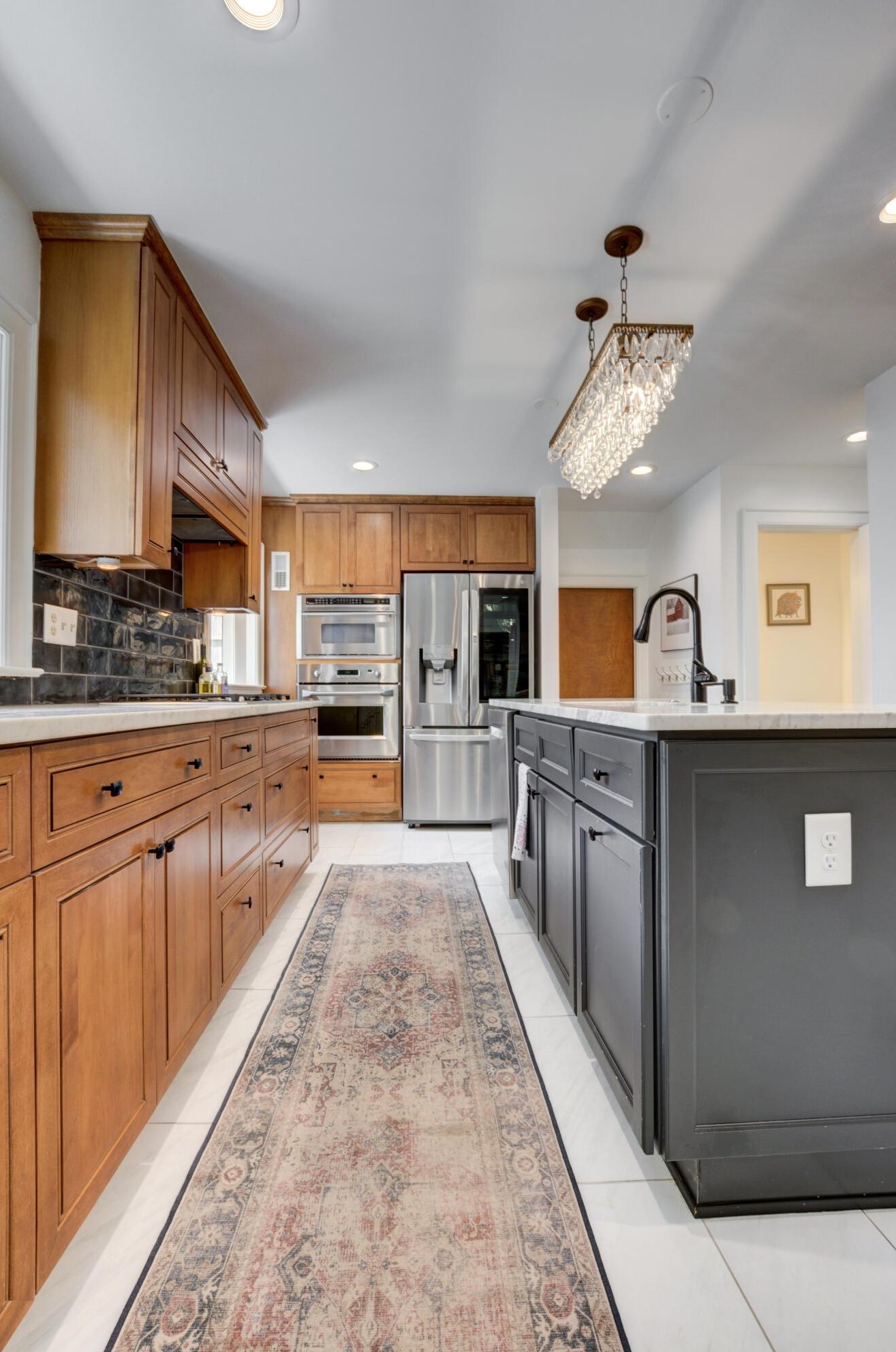 1826 Baldridge Rd, Columbus OH 43221-3811 exterior