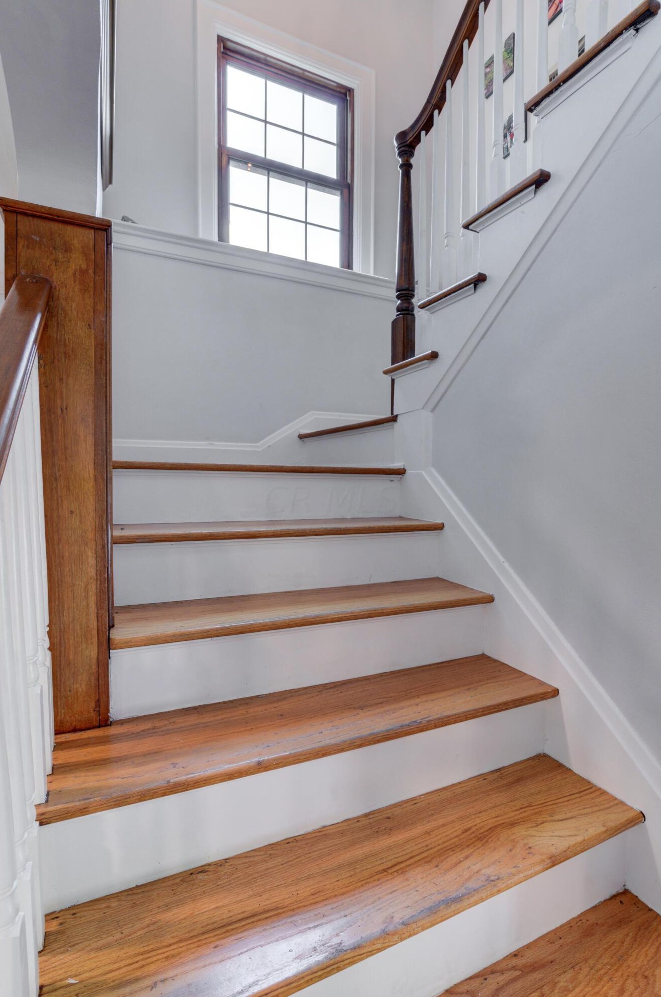 1826 Baldridge Rd, Columbus OH 43221-3811 exterior