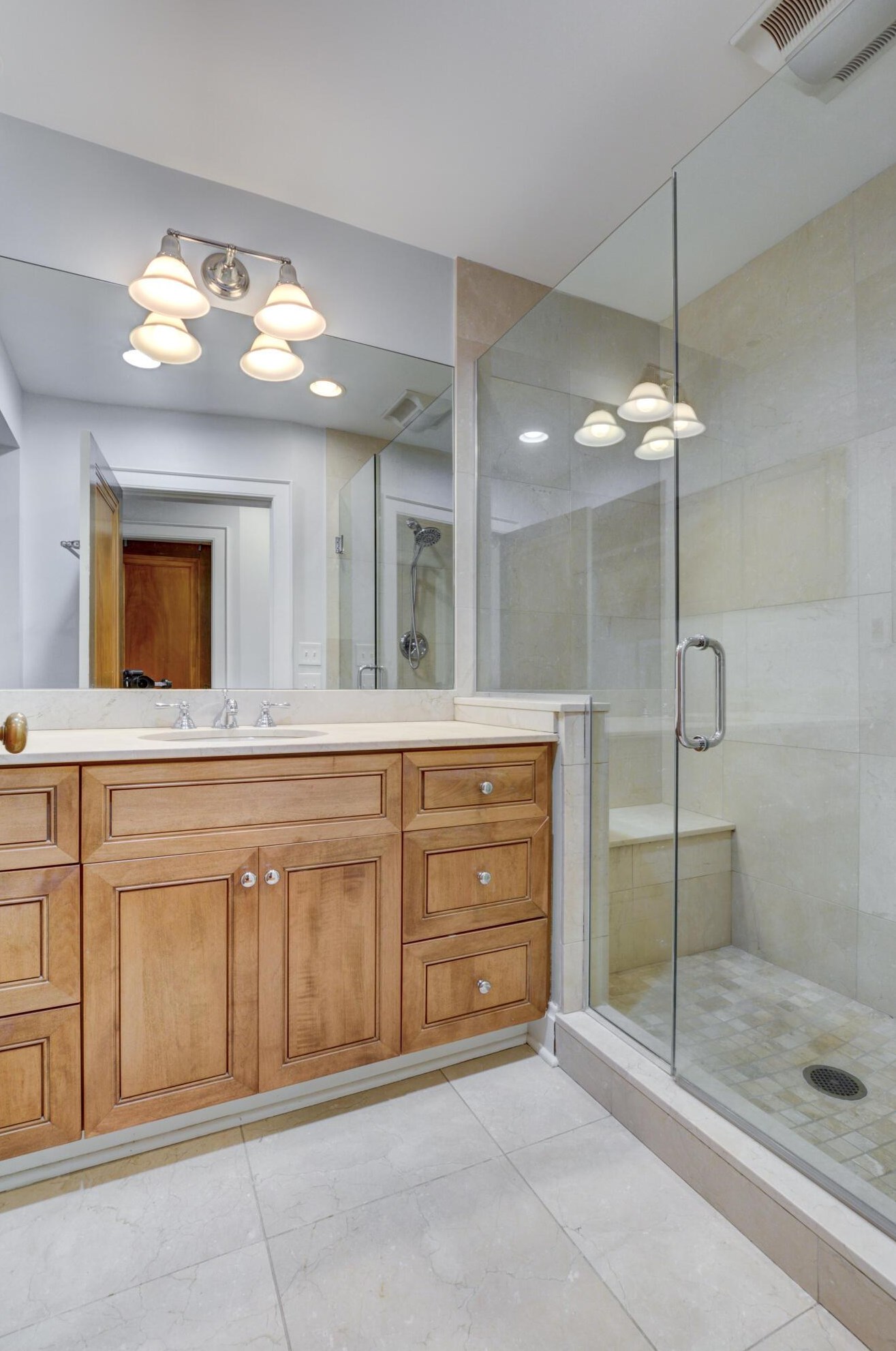 1826 Baldridge Rd, Columbus OH 43221-3811 exterior