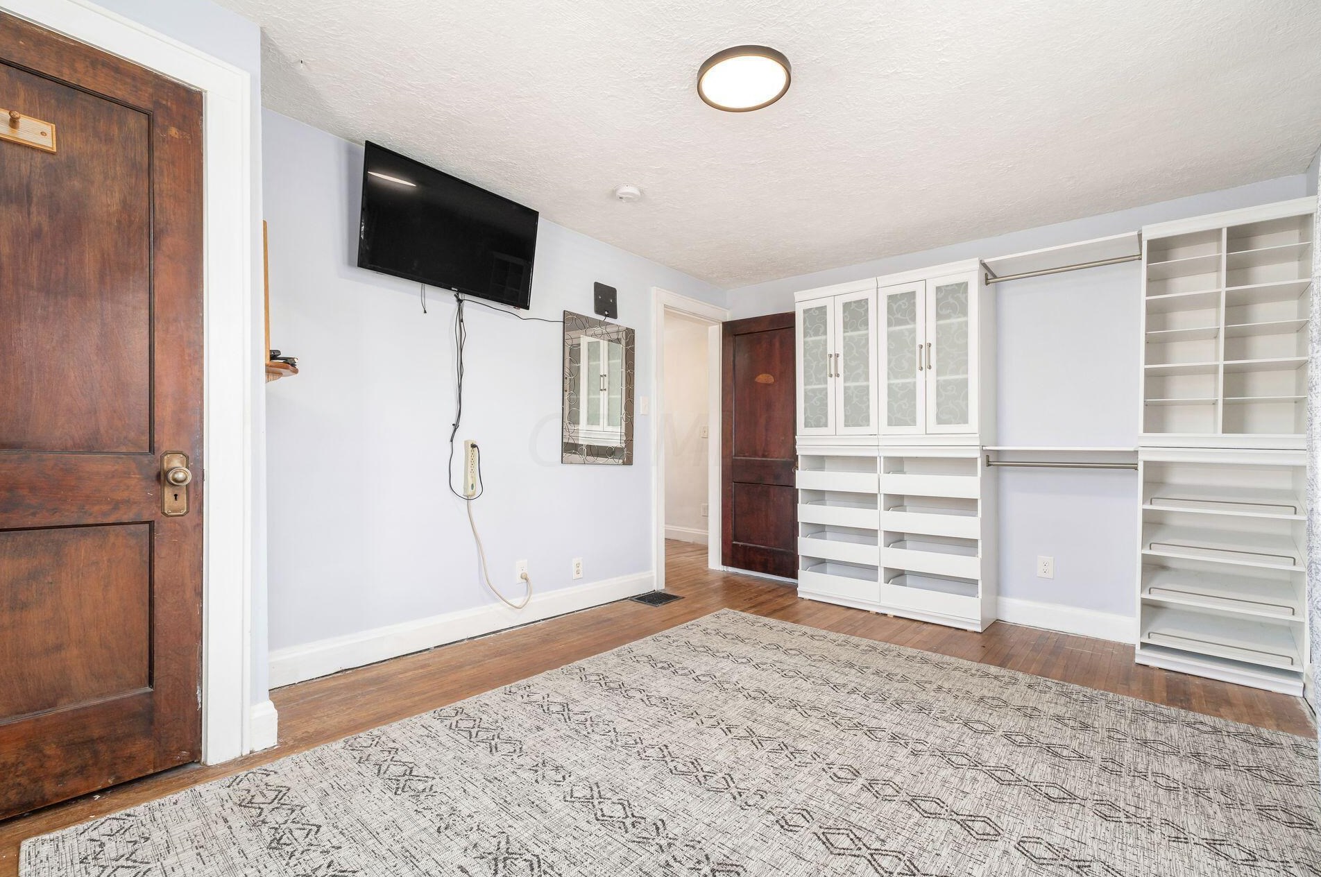 650 Hilltonia Ave, Columbus OH 43223-1704 exterior