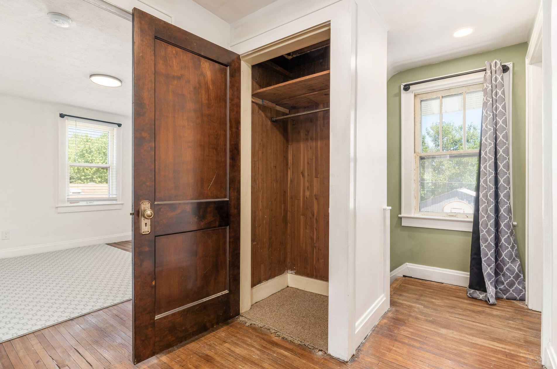 650 Hilltonia Ave, Columbus OH 43223-1704 exterior