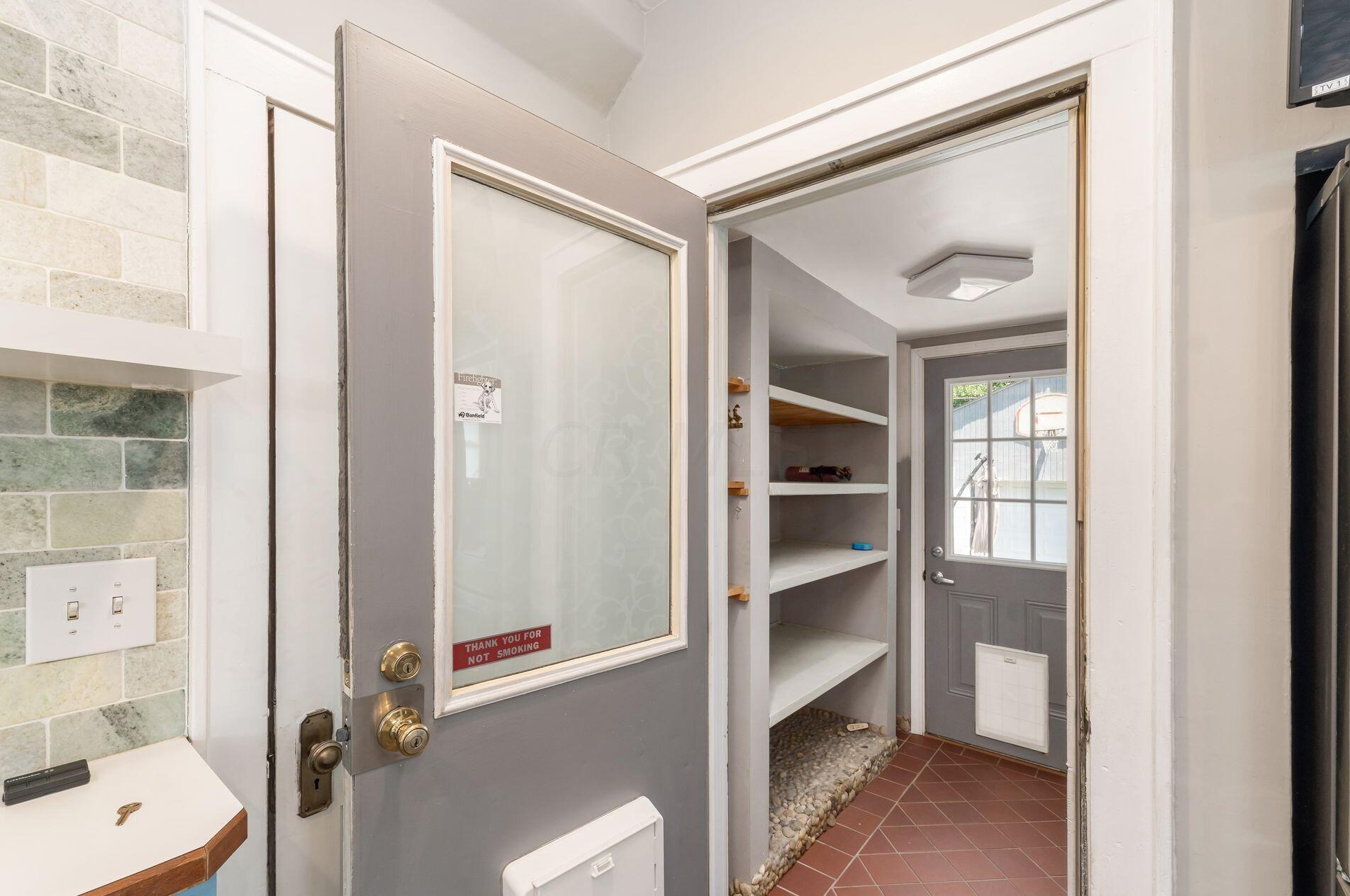 650 Hilltonia Ave, Columbus OH 43223-1704 exterior