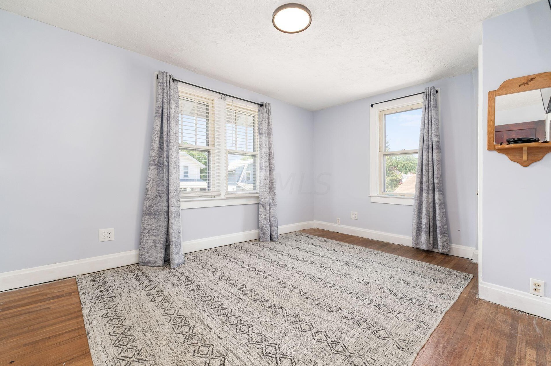 650 Hilltonia Ave, Columbus OH 43223-1704 exterior