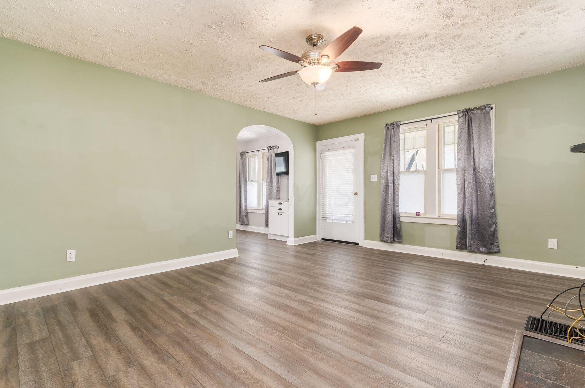 650 Hilltonia Ave, Columbus OH 43223-1704 exterior