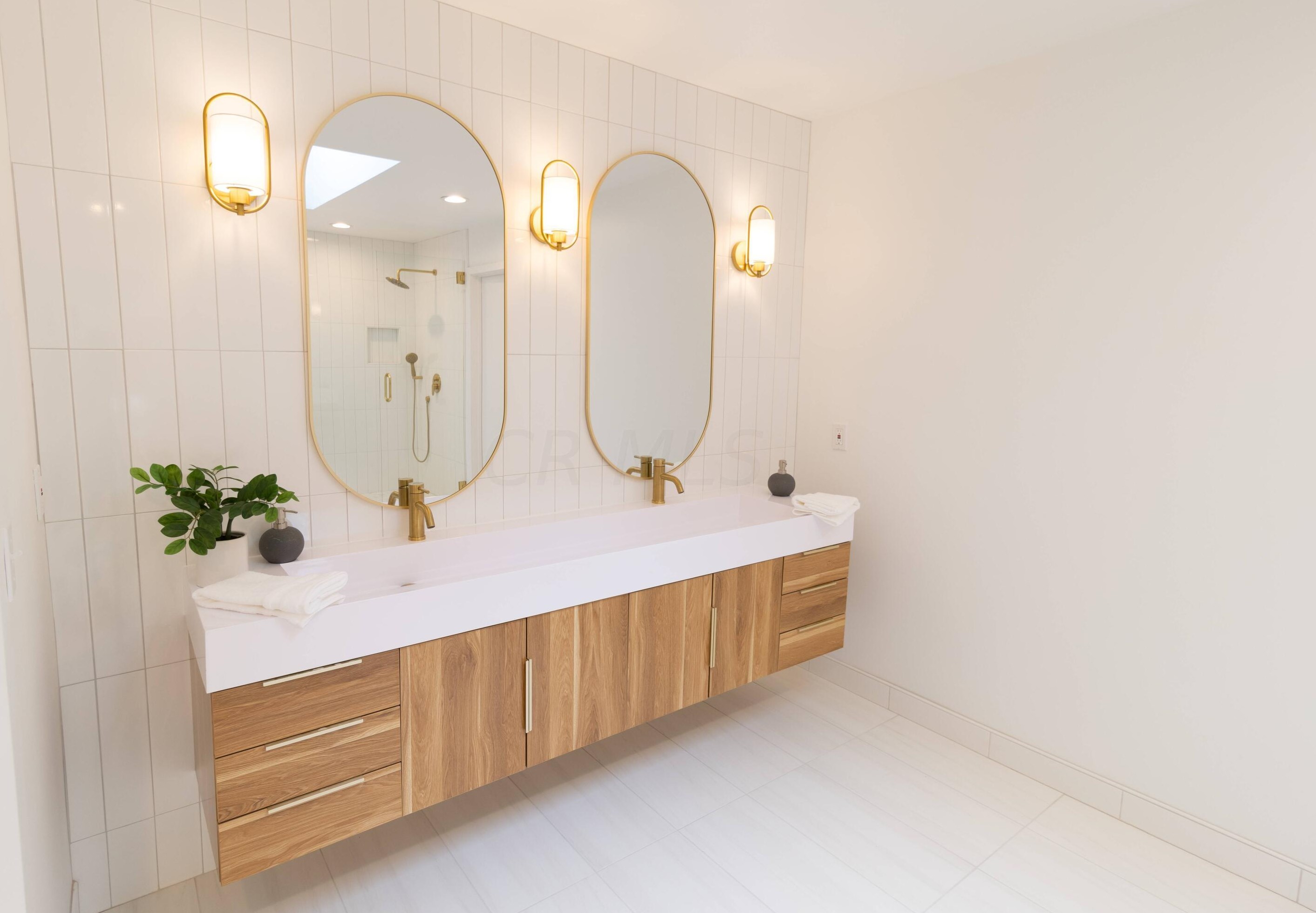 563 Laurel Ridge Dr, Columbus OH  43230-6106 exterior