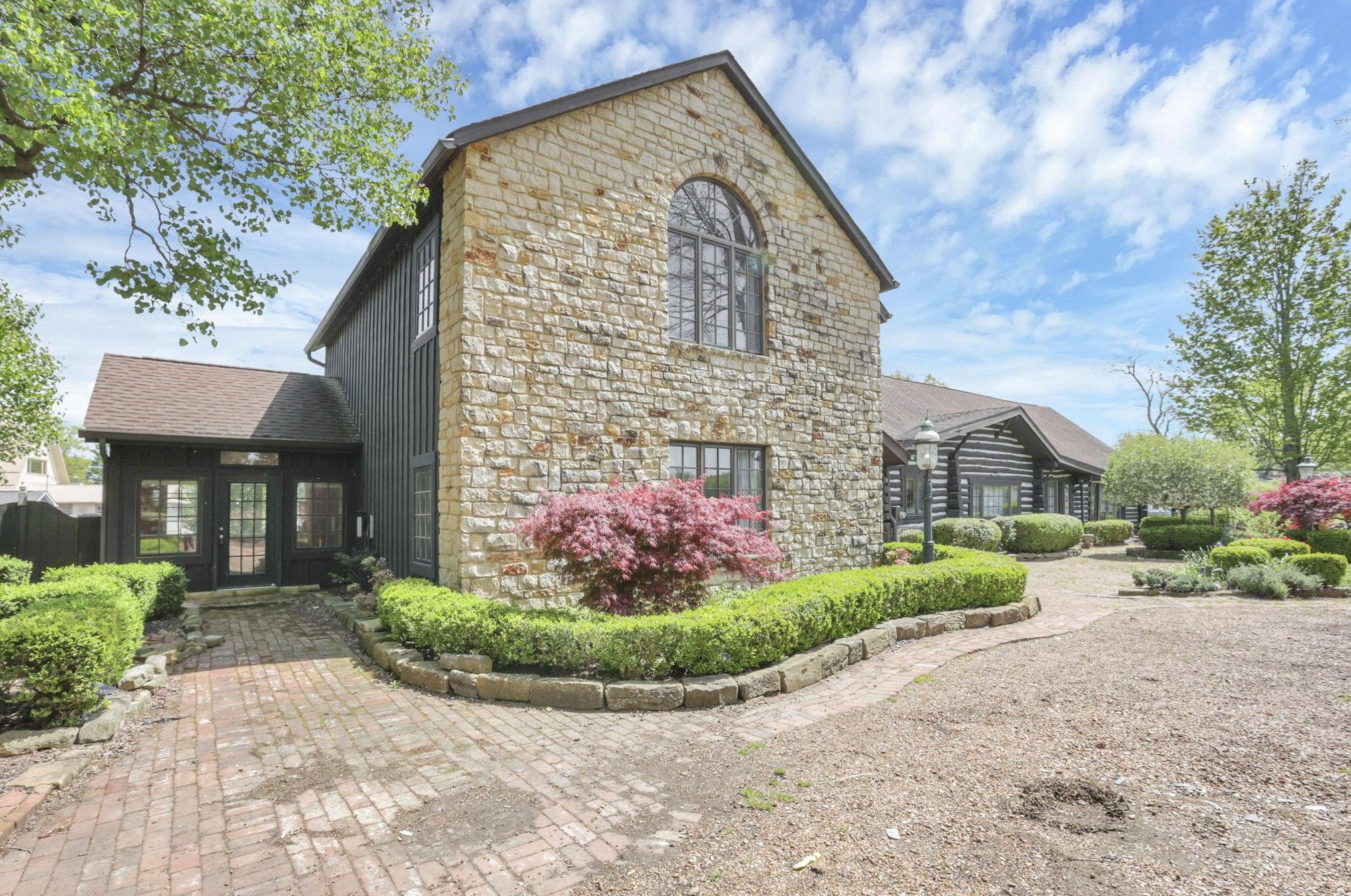 4895 Buckeye Ave, Thornville, OH 43076-9178