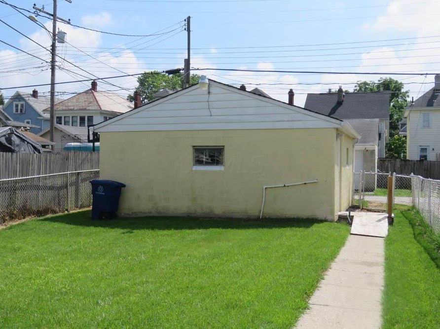 176 Hague Ave, Columbus OH 43204-1617 exterior