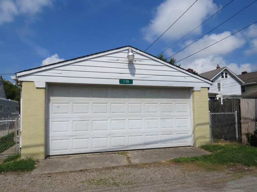 176 Hague Ave, Columbus OH 43204-1617 exterior