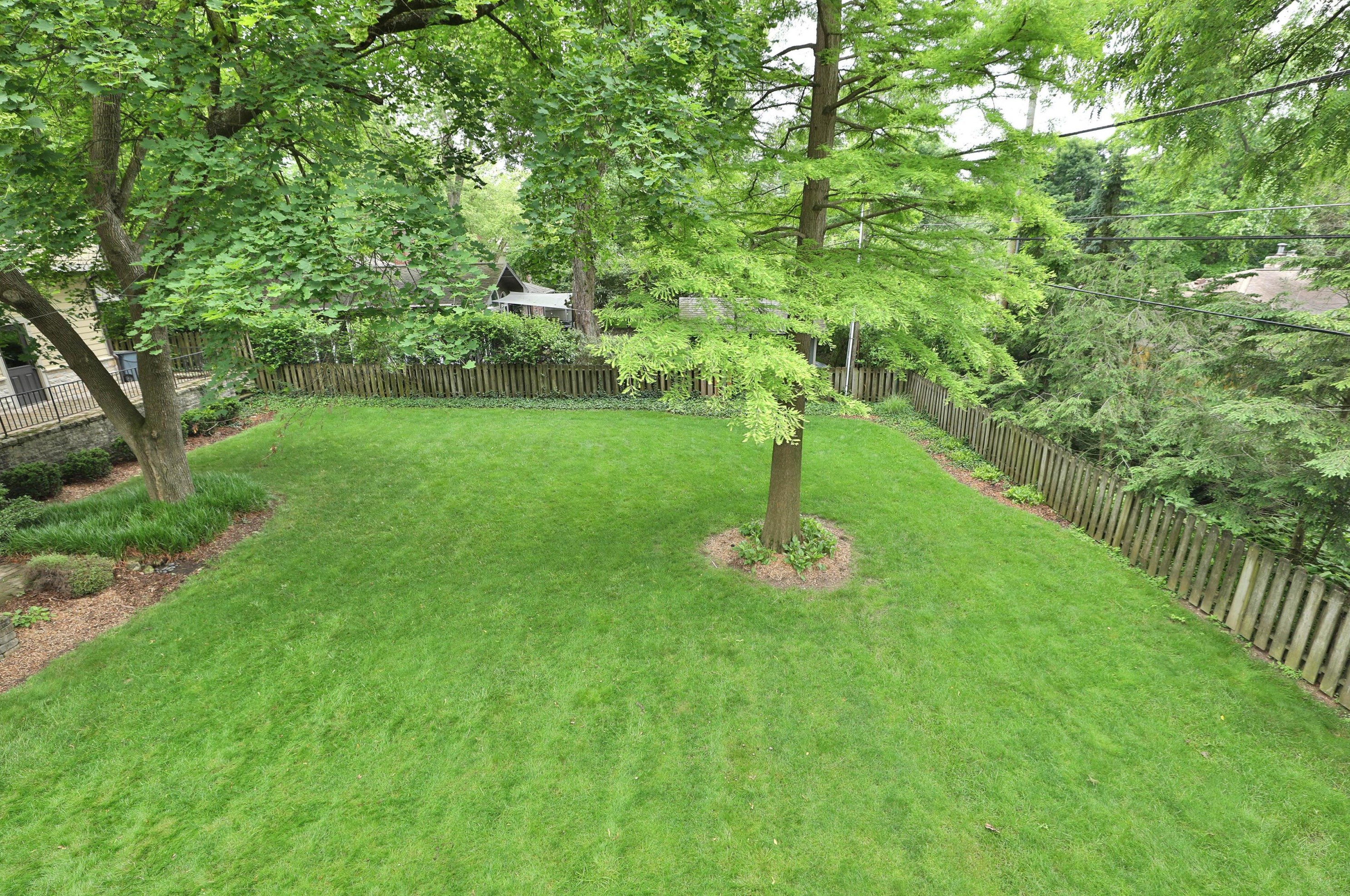 5803 Dover Ct, Columbus OH 43085-3806 exterior