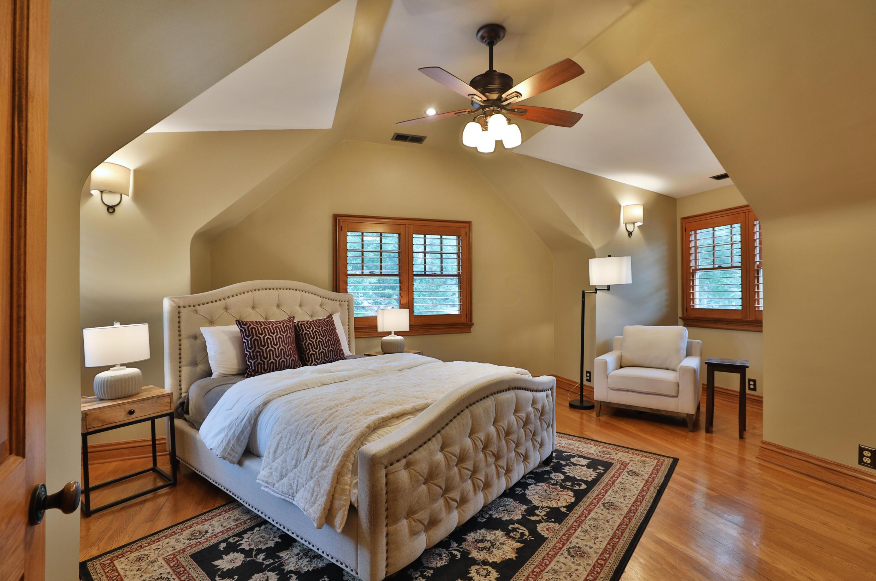 5803 Dover Ct, Columbus OH 43085-3806 exterior