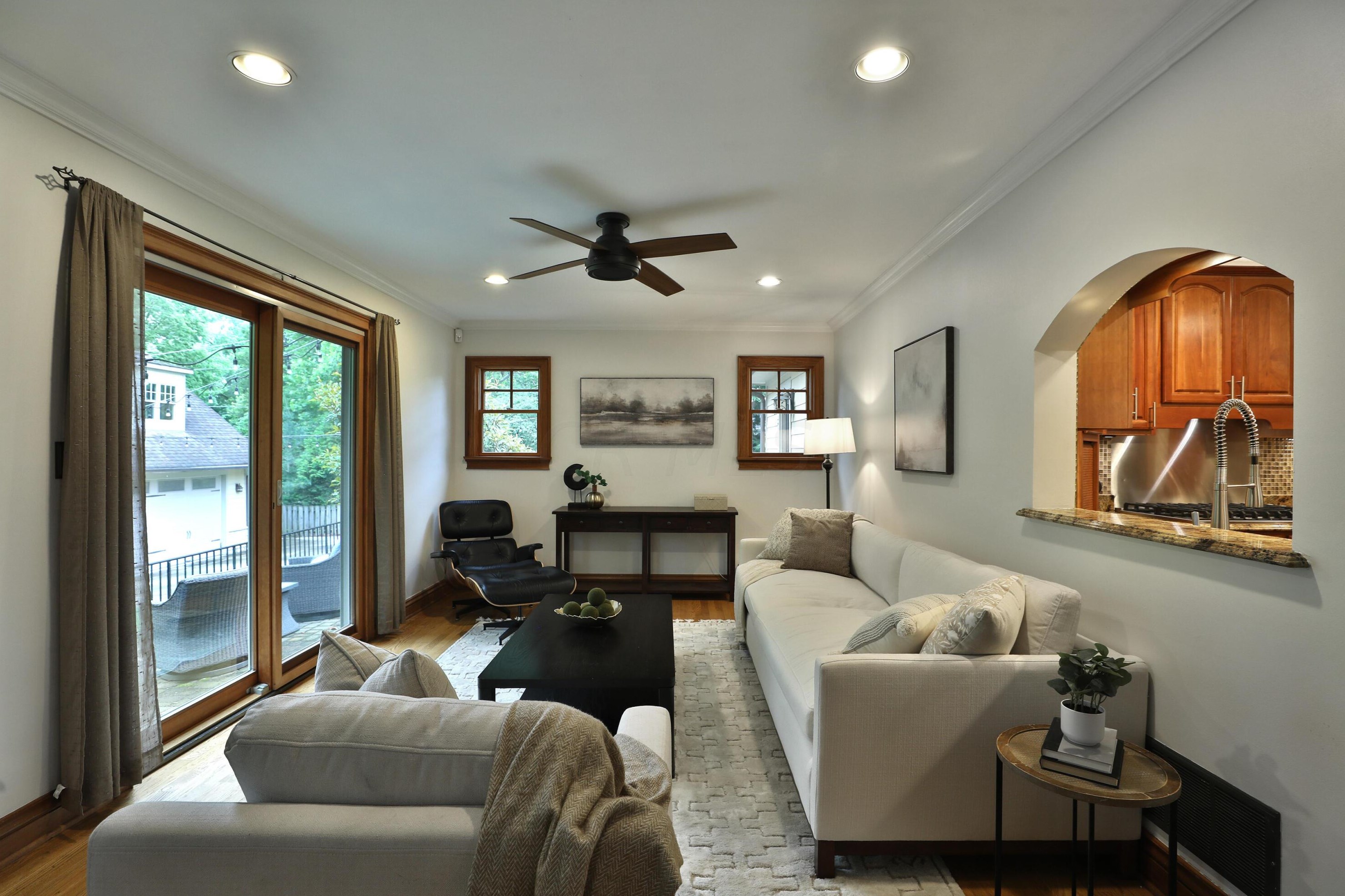 5803 Dover Ct, Columbus OH 43085-3806 exterior