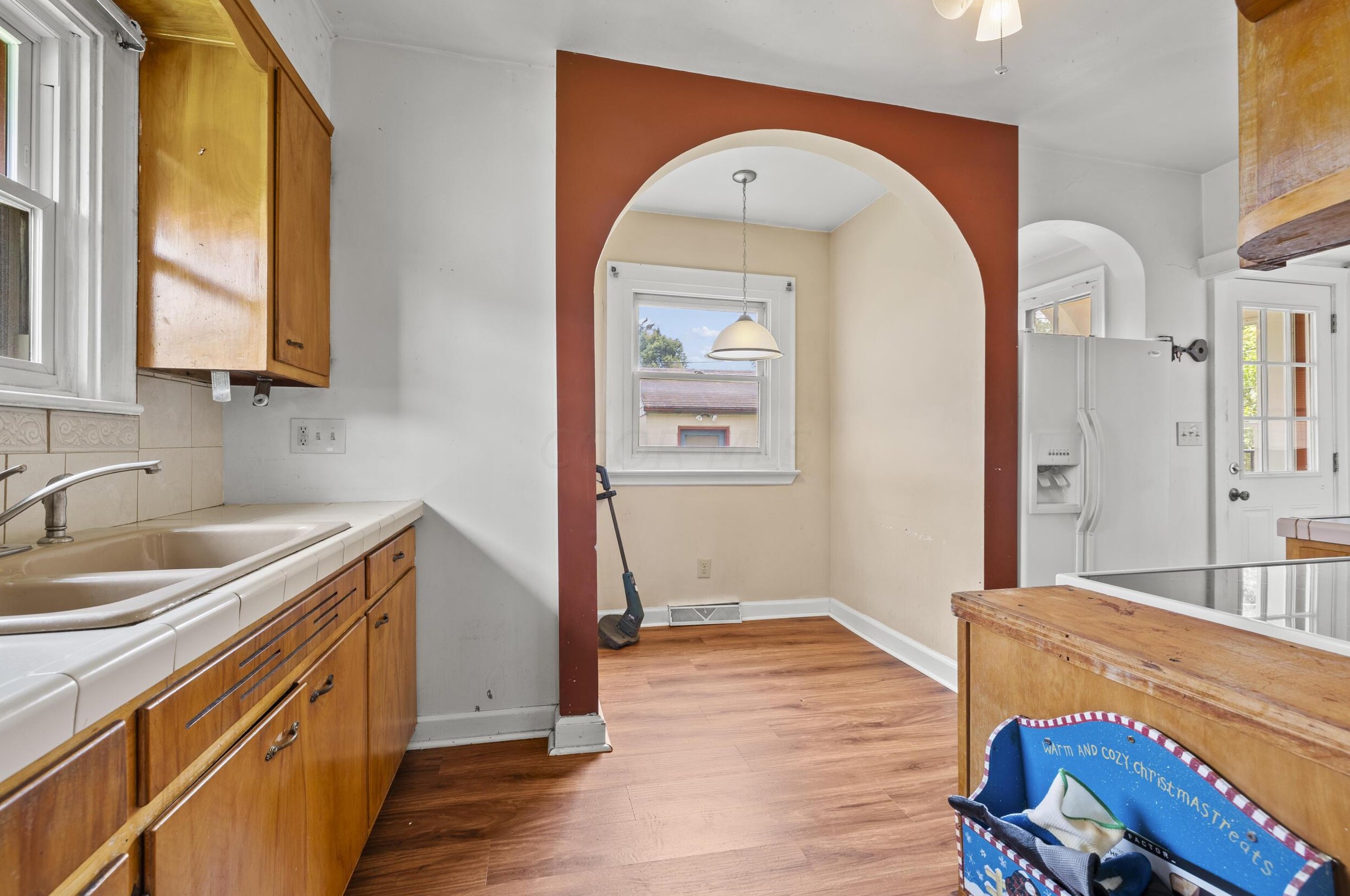 23 Torrence Rd, Columbus OH 43214-3841 exterior