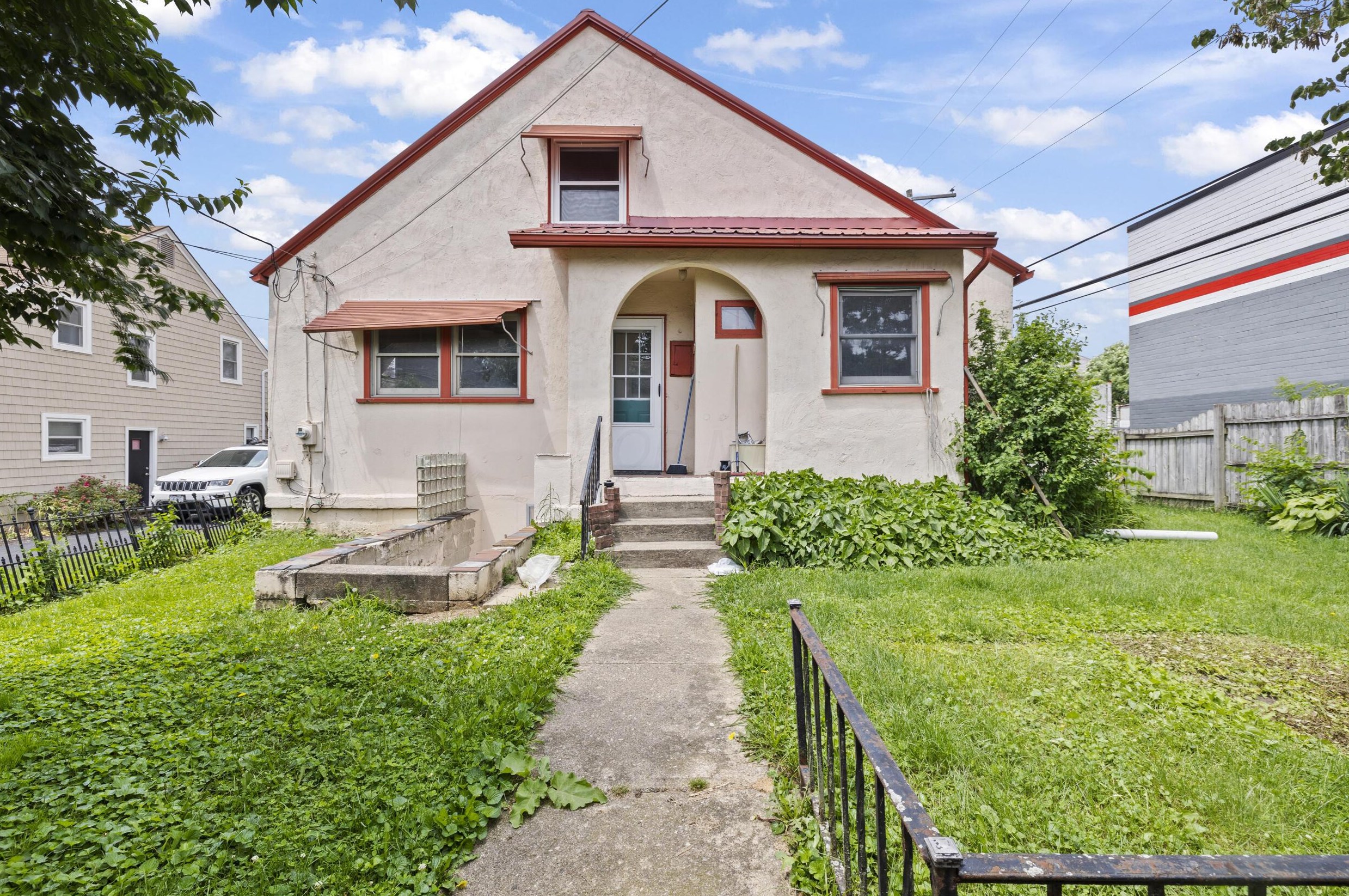 23 Torrence Rd, Columbus OH 43214-3841 exterior