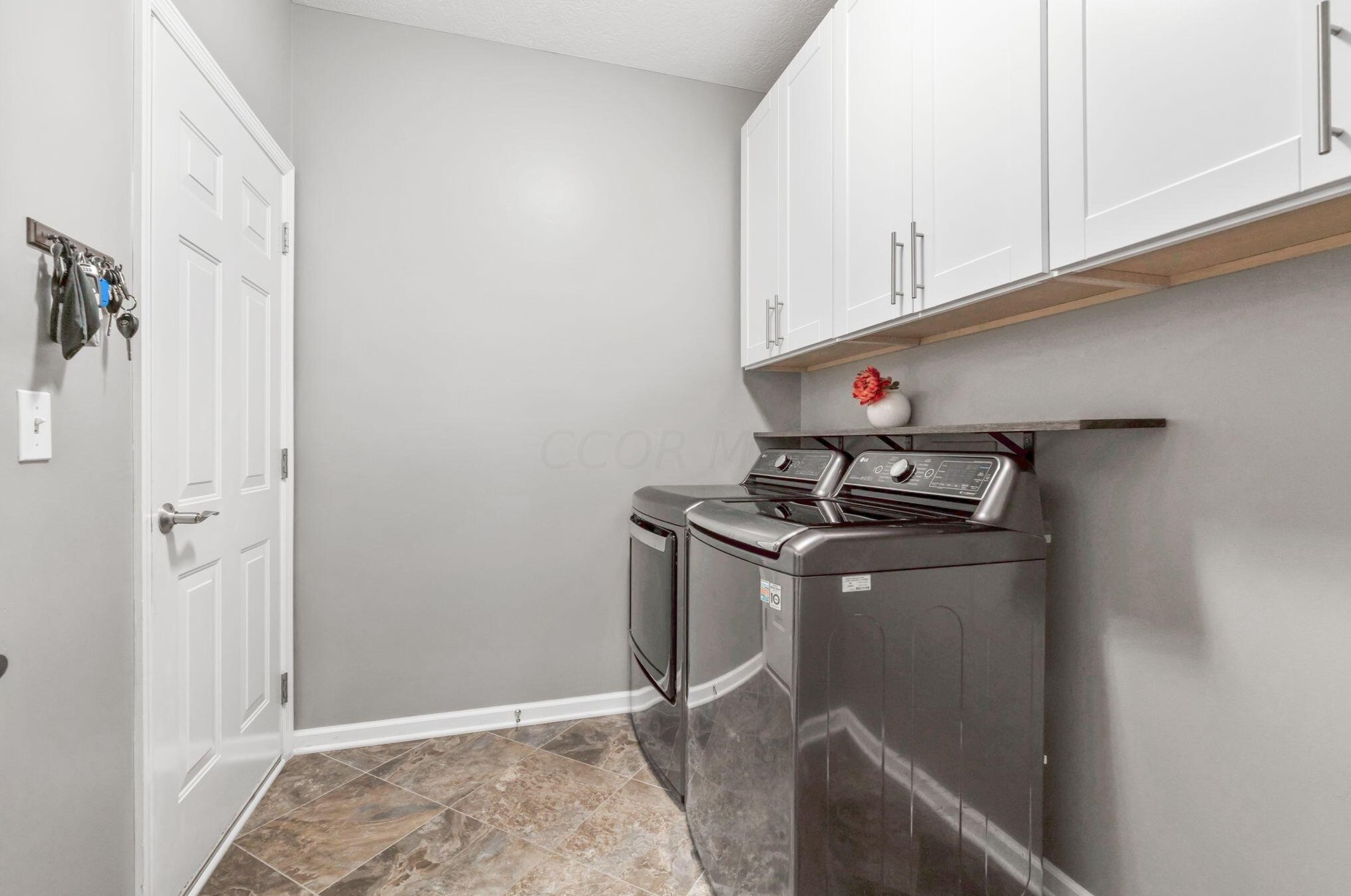 8323 Danbridge Way, Westerville OH  43082-7975 exterior