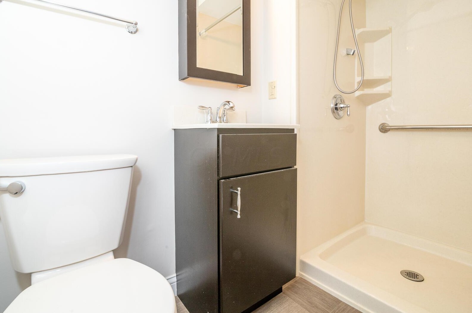 3041 Rightmire Blvd, Columbus OH 43221-1662 exterior