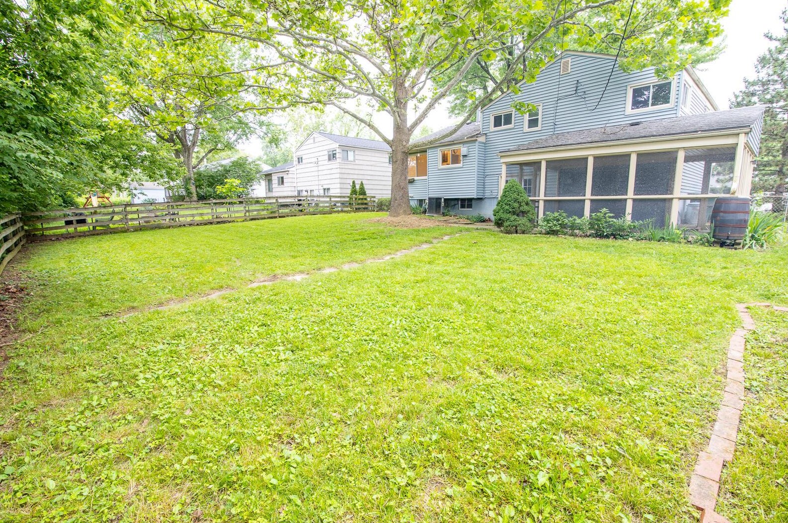 3041 Rightmire Blvd, Columbus OH 43221-1662 exterior